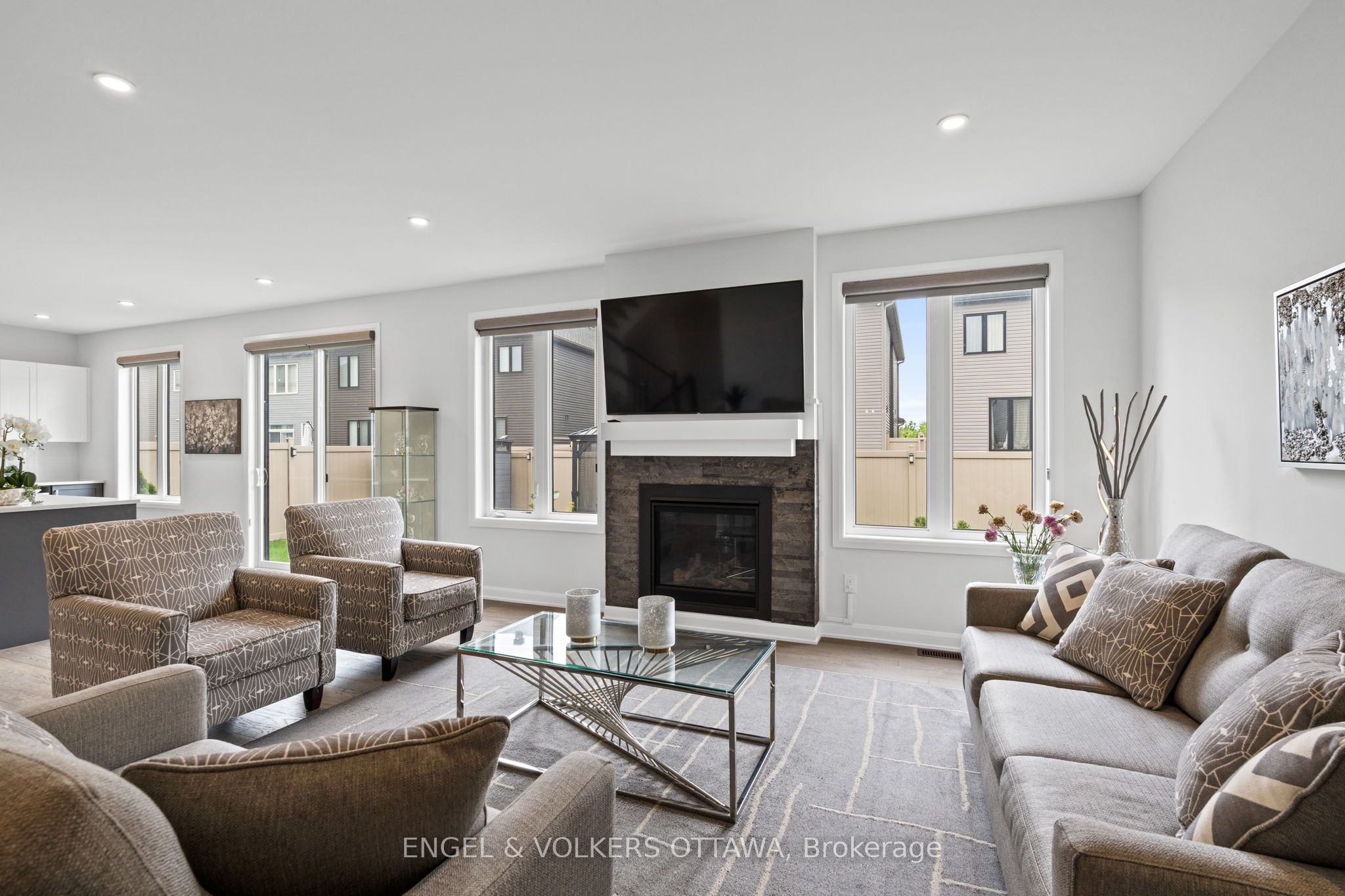 195 Alex Polowin Avenue Property Photo 10