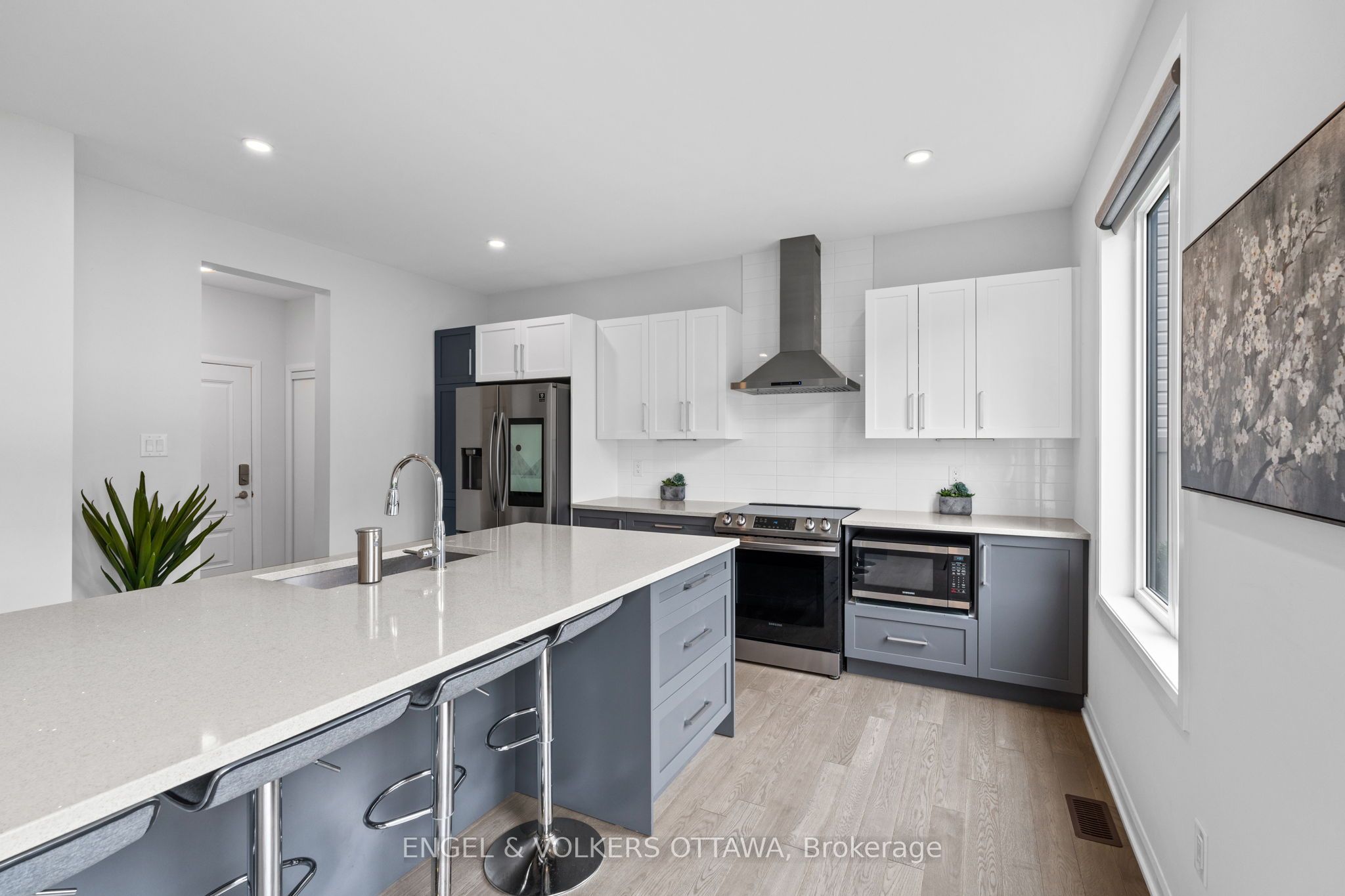 195 Alex Polowin Avenue Property Photo 13