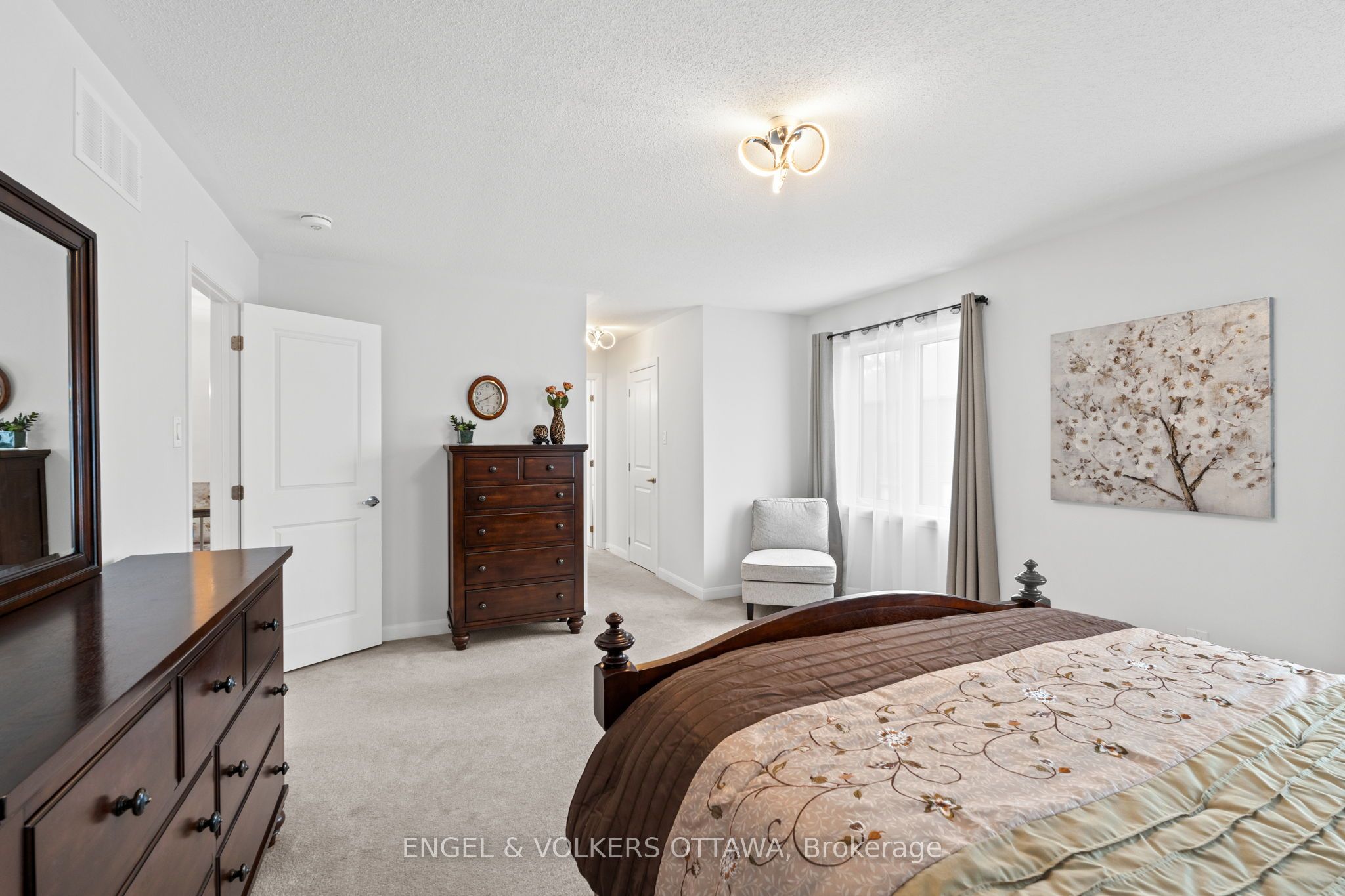 195 Alex Polowin Avenue Property Photo 19