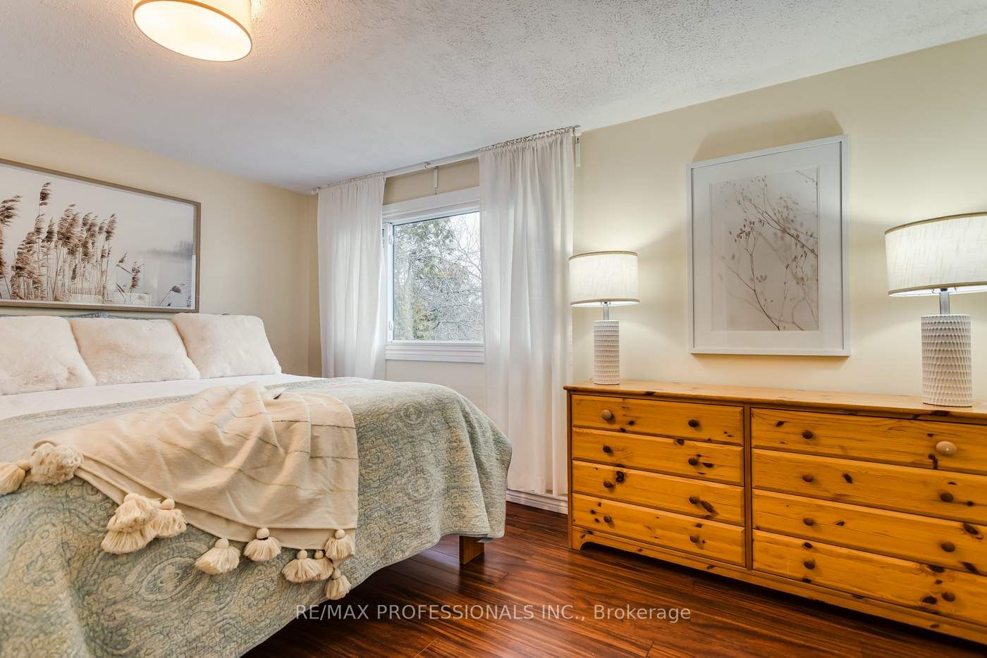 22 Lawrence Street N Property Photo 19