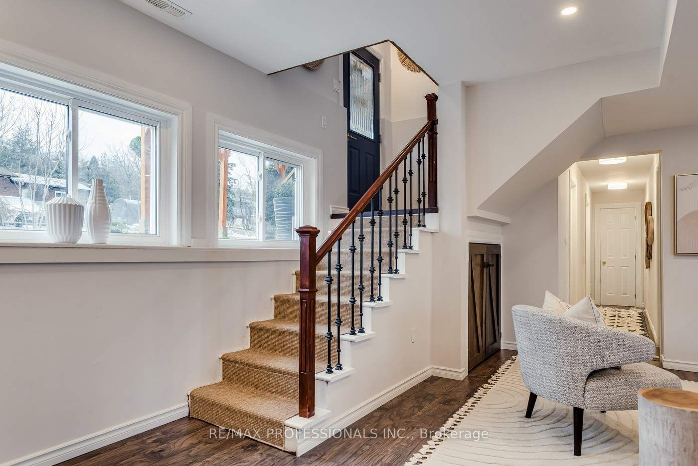 22 Lawrence Street N Property Photo 24