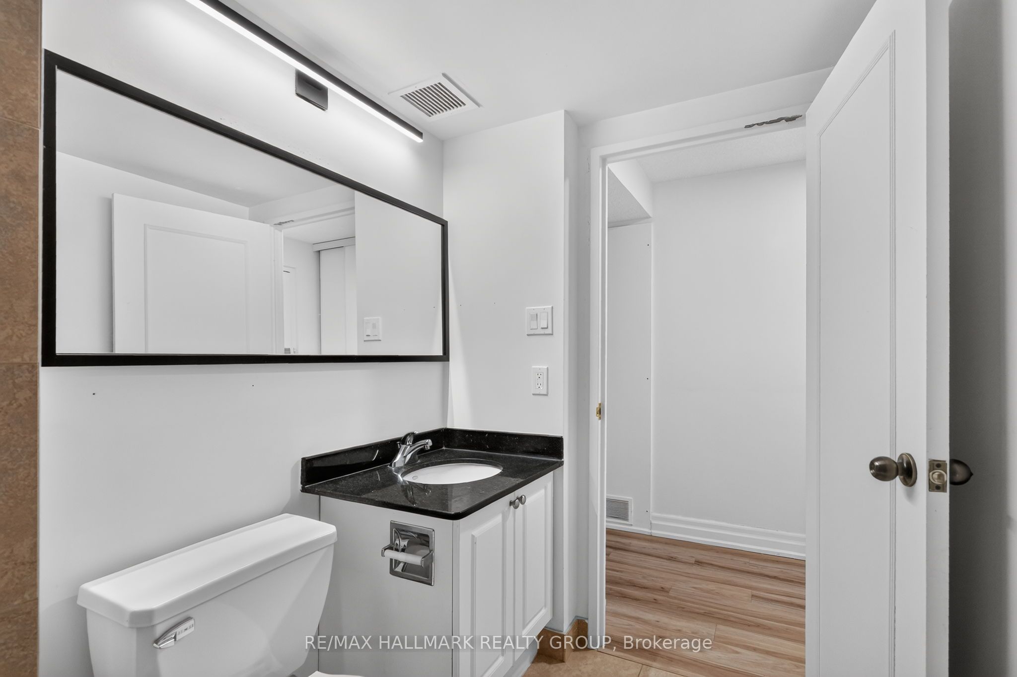 435 Albert Street 306 Property Photo 13