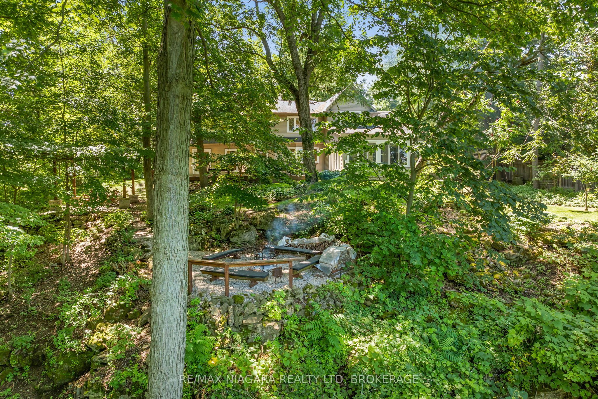 429 Ridge Road E Property Photo 49