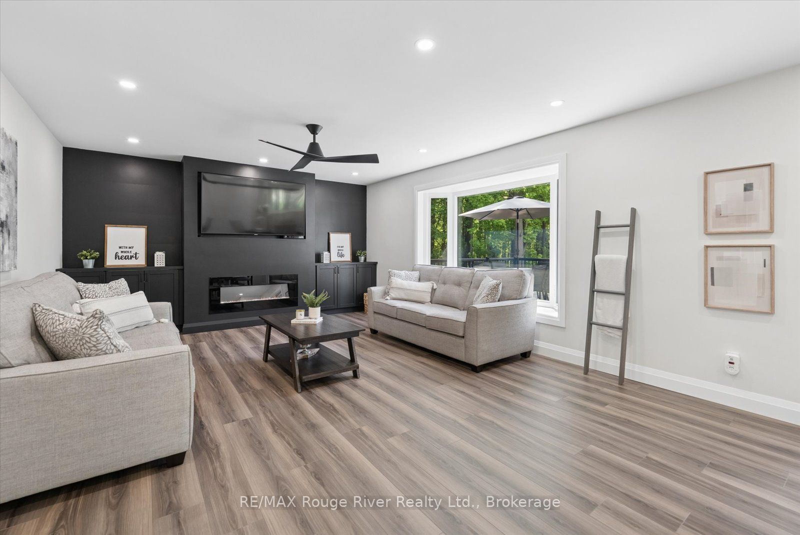 1004 Telecom Road Property Photo 3
