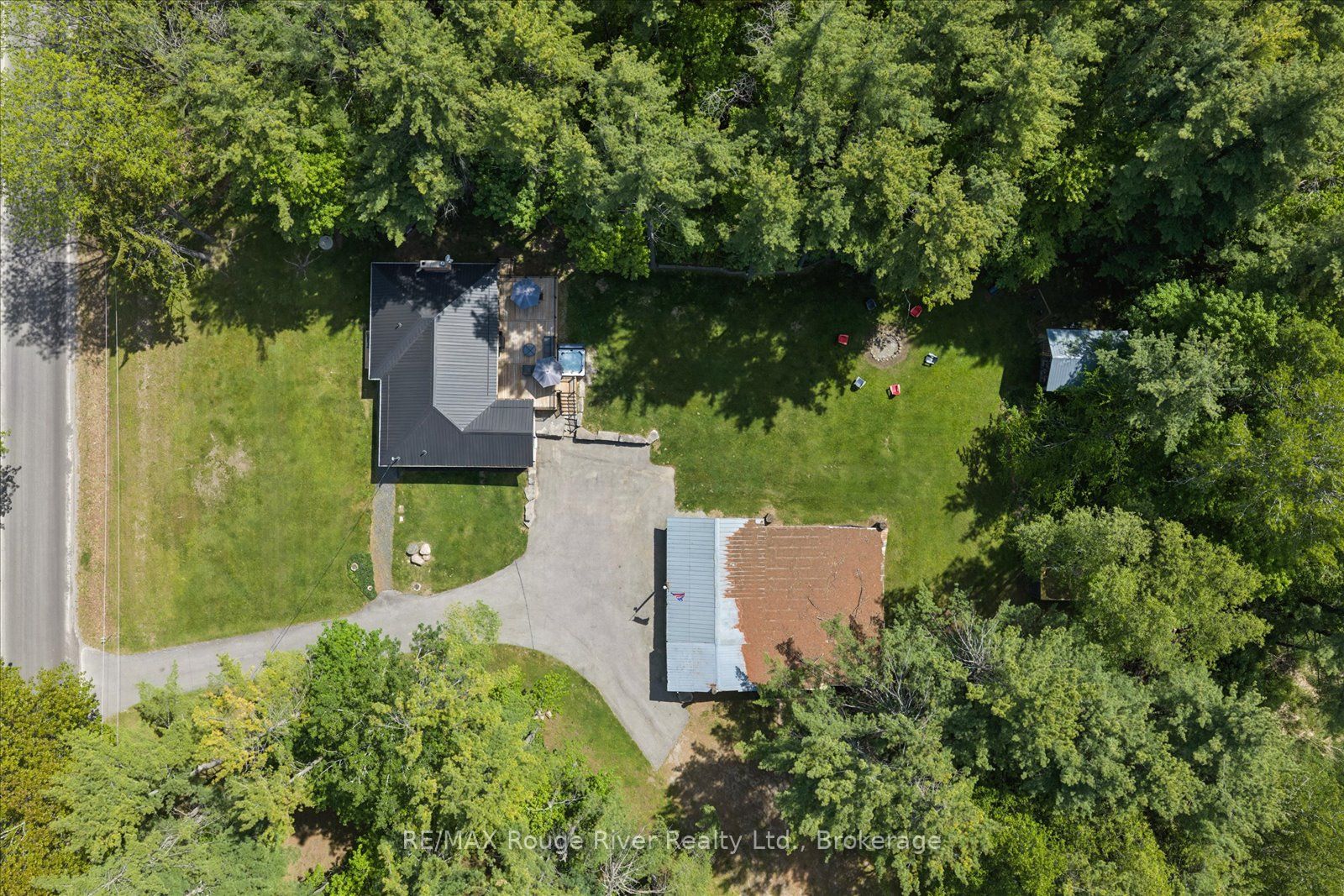 1004 Telecom Road Property Photo 24