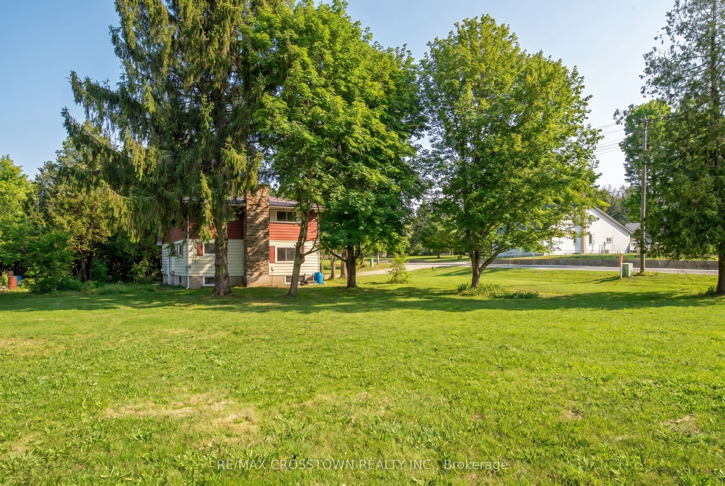 316056 Highway 6 Highway S Property Photo 4
