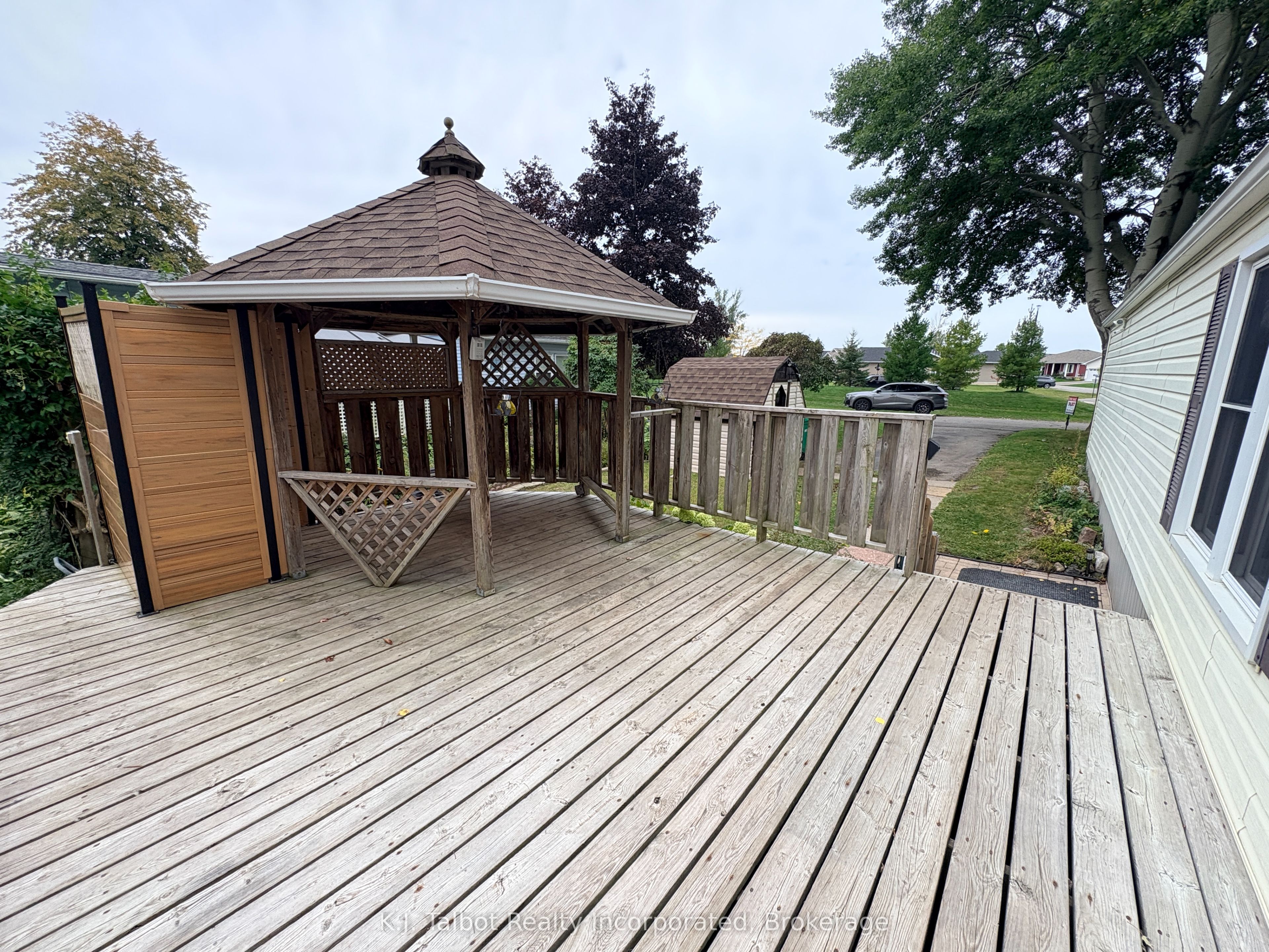 4 Poplar Lane Property Photo 4