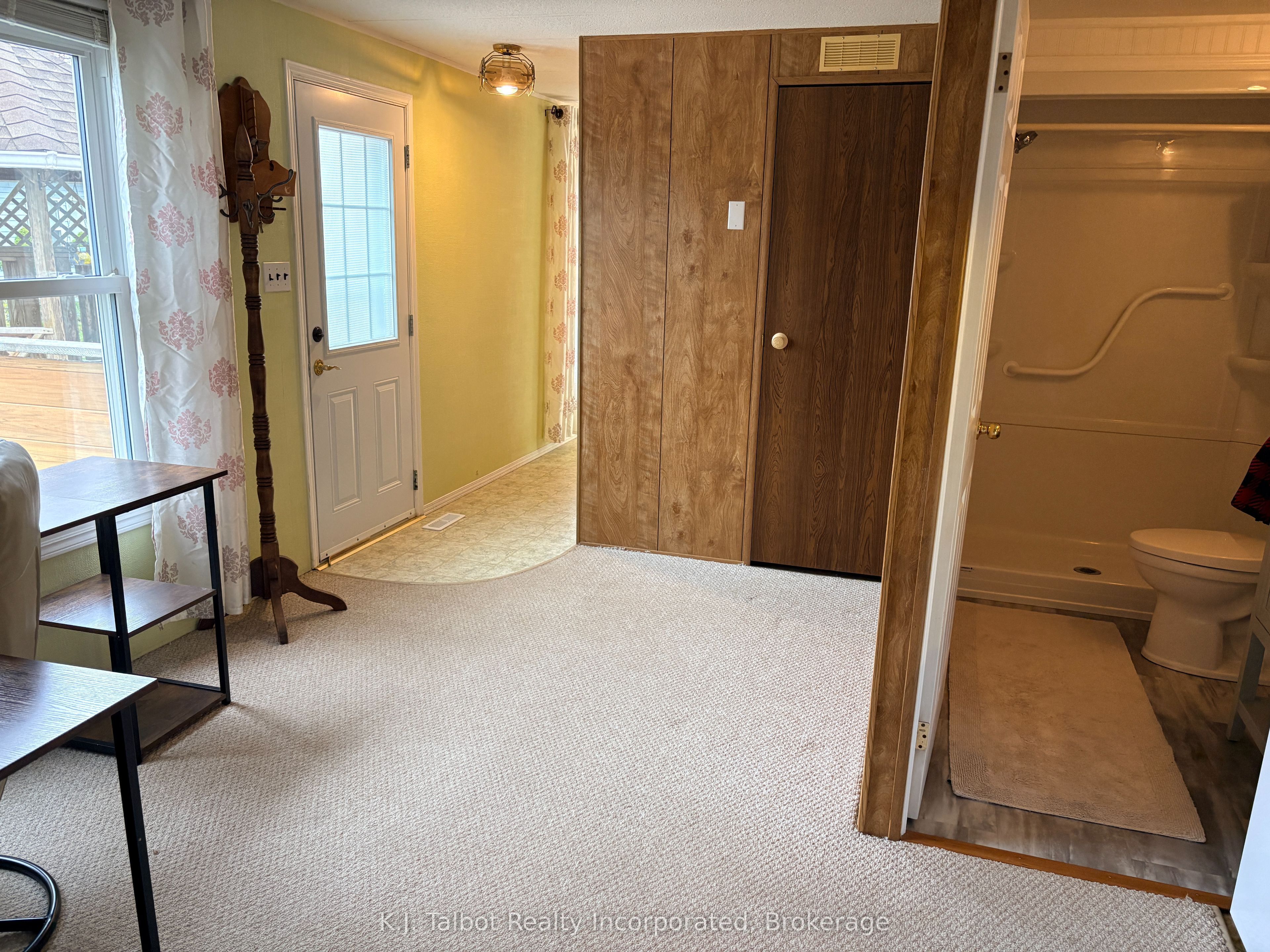 4 Poplar Lane Property Photo 8