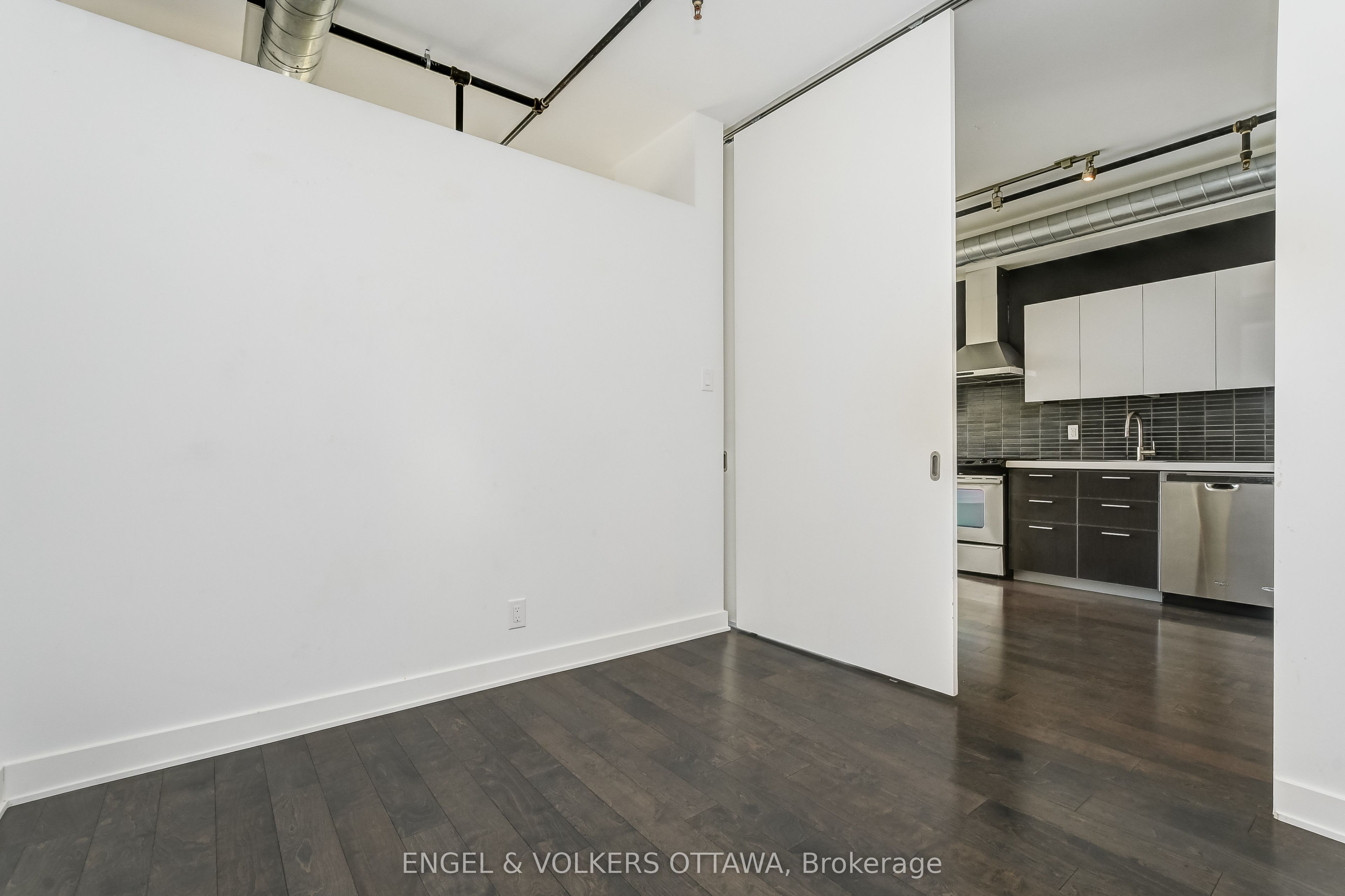 340 Mcleod Street 249 Property Photo 18
