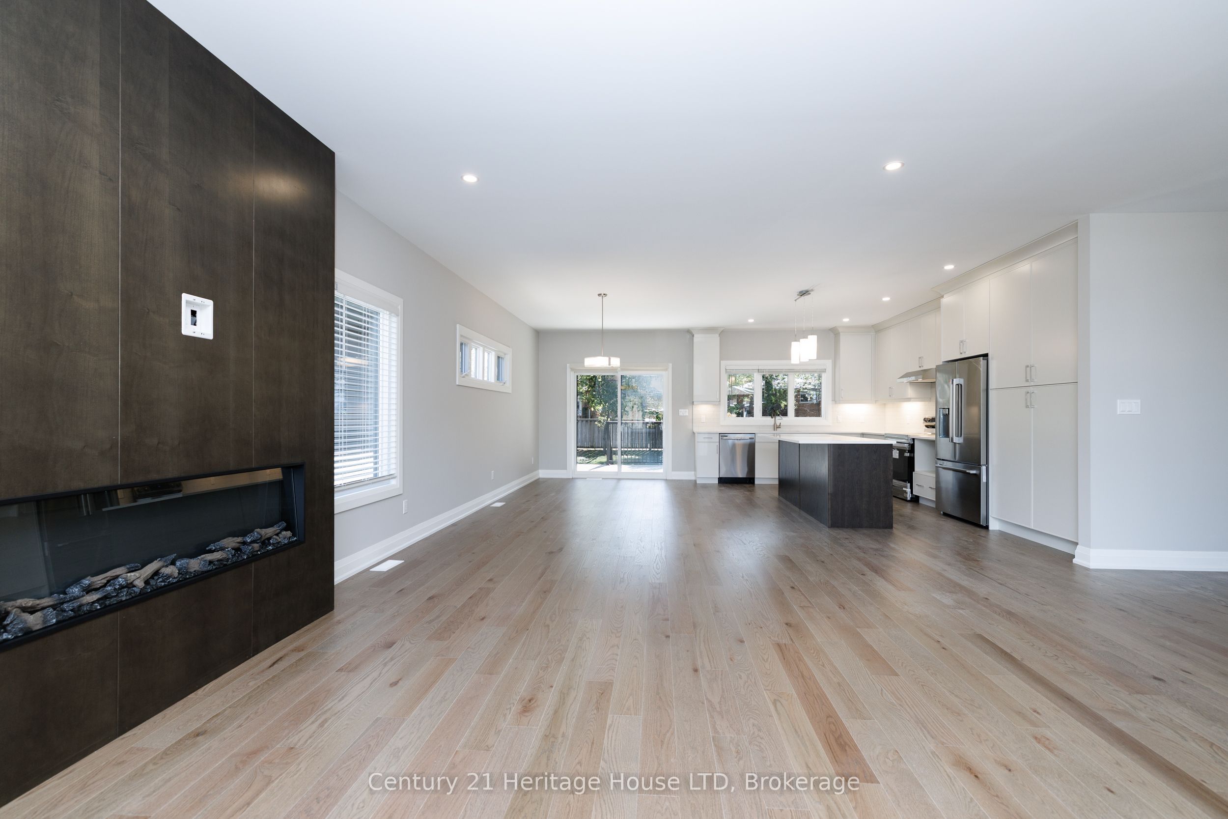 338 Sugarloaf Street Property Photo 9