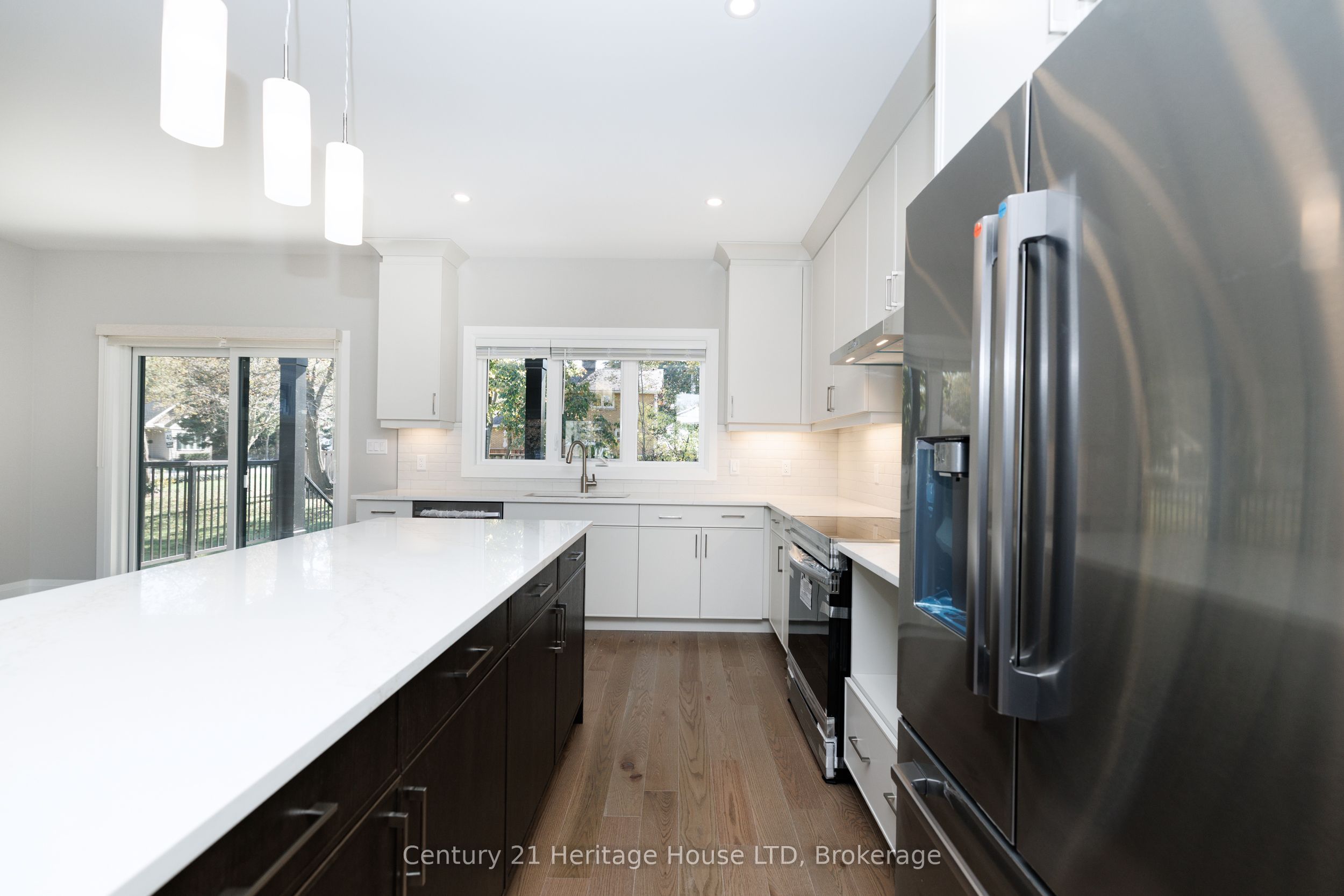 338 Sugarloaf Street Property Photo 11