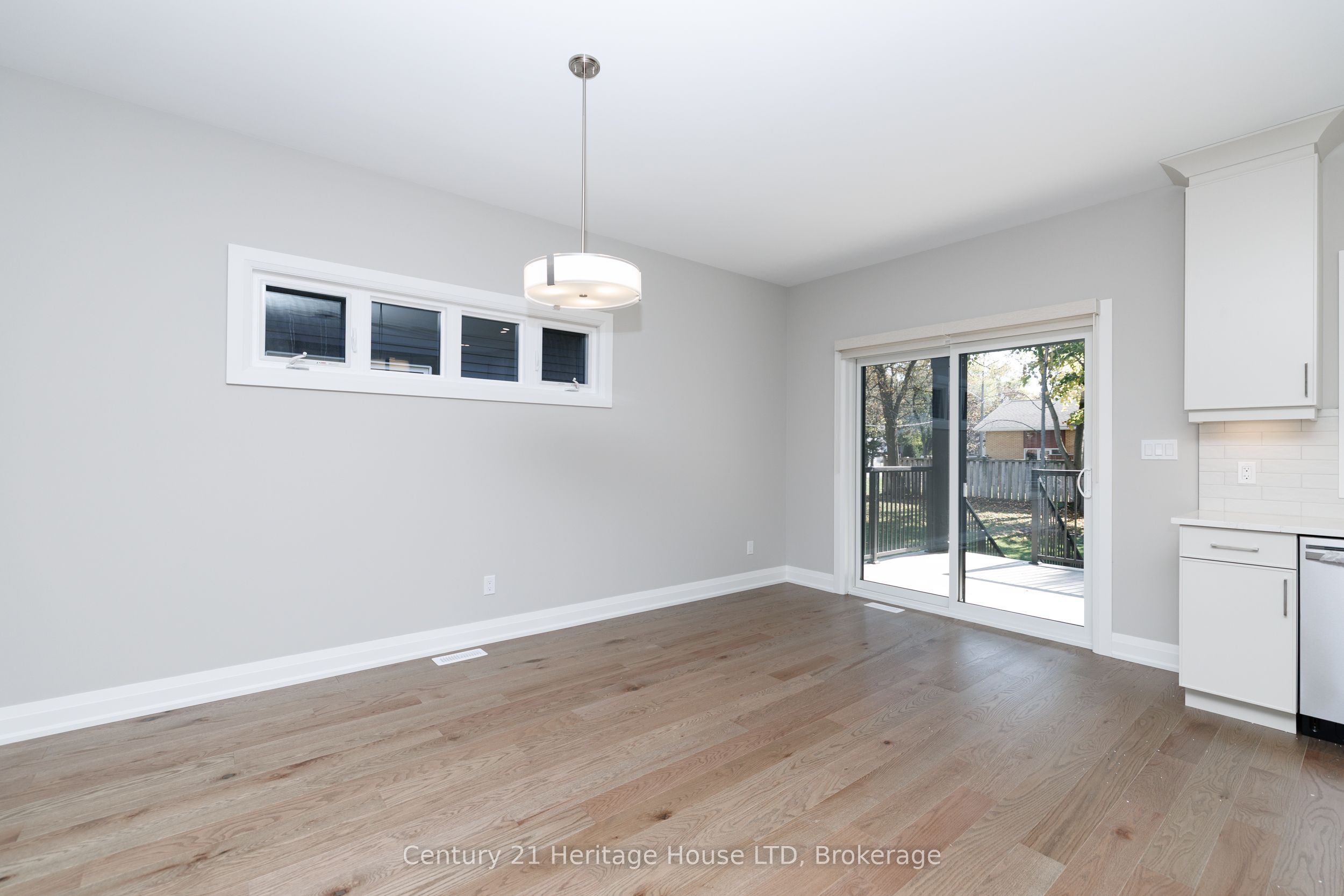 338 Sugarloaf Street Property Photo 15