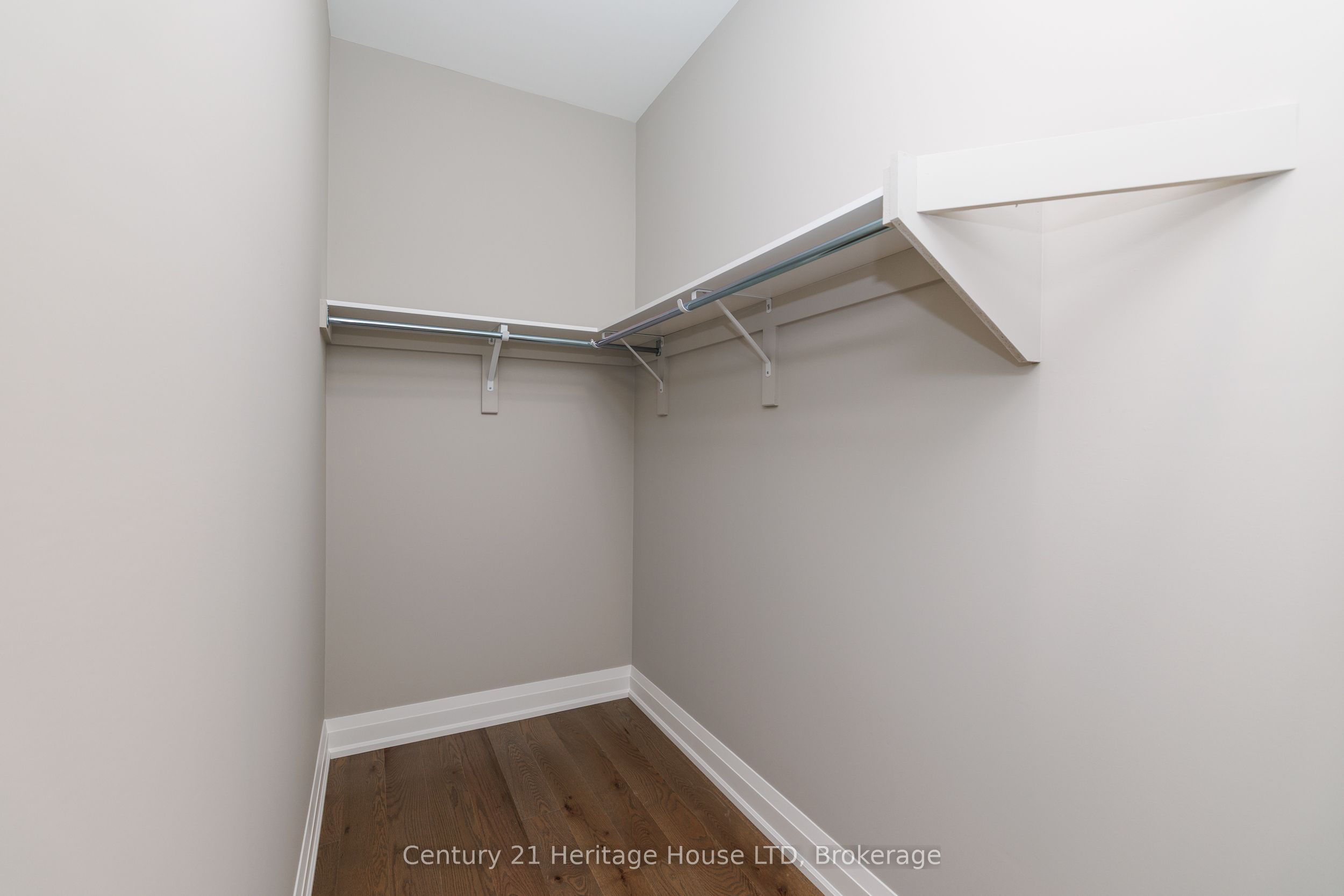 338 Sugarloaf Street Property Photo 25