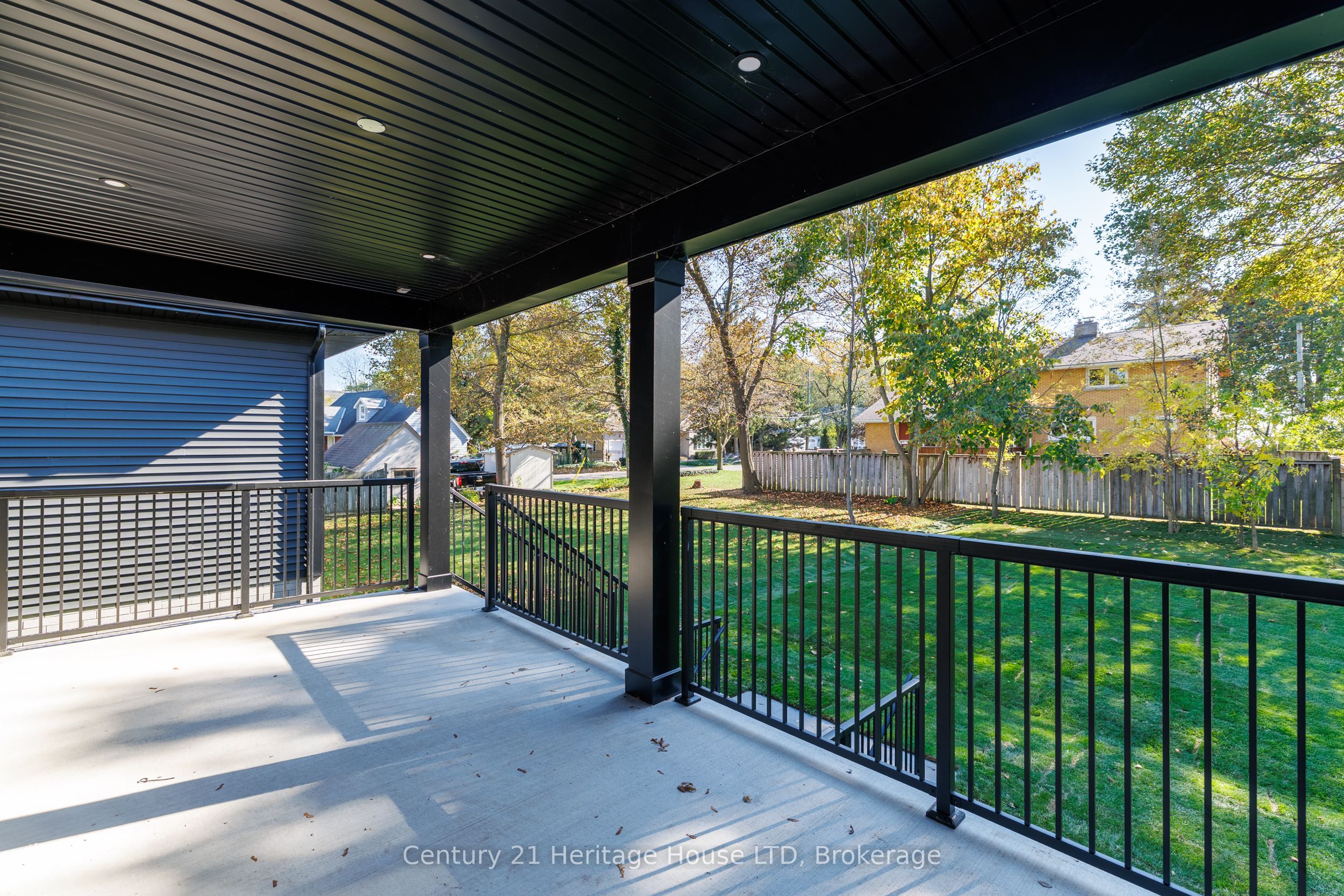 338 Sugarloaf Street Property Photo 41