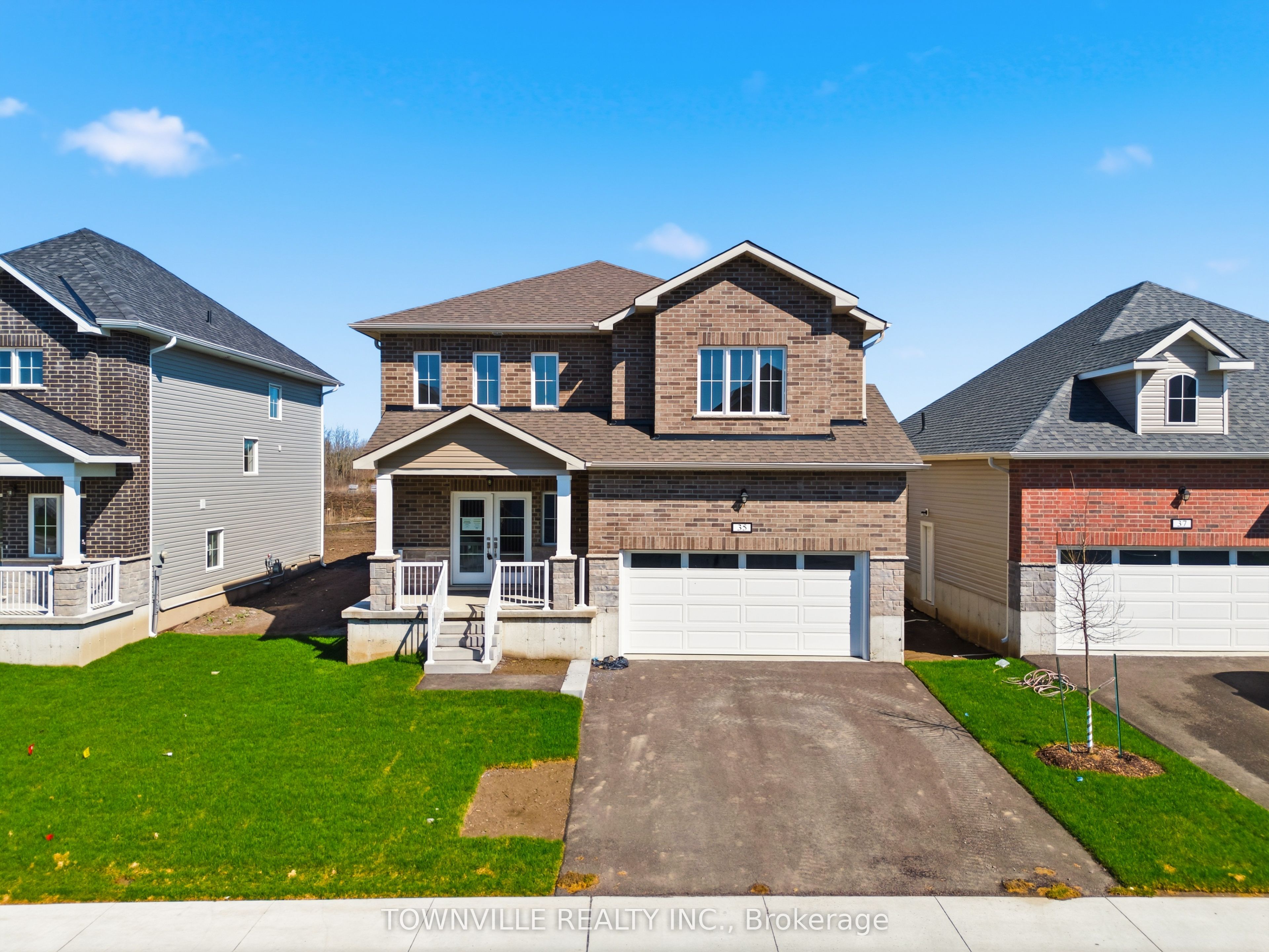 35 Bradden Crescent Property Photo 5