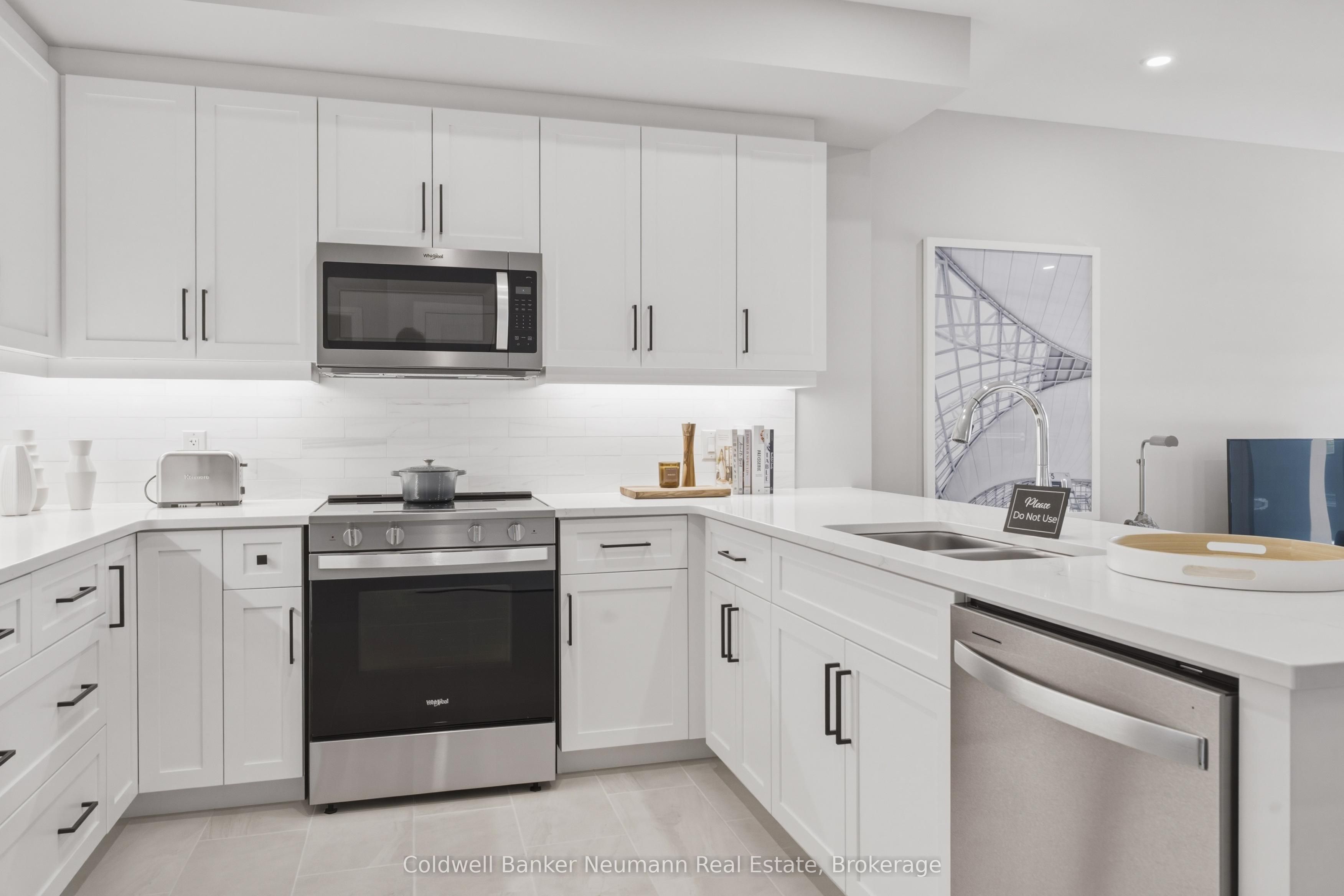 1882 Gordon Street 505 Property Photo 5