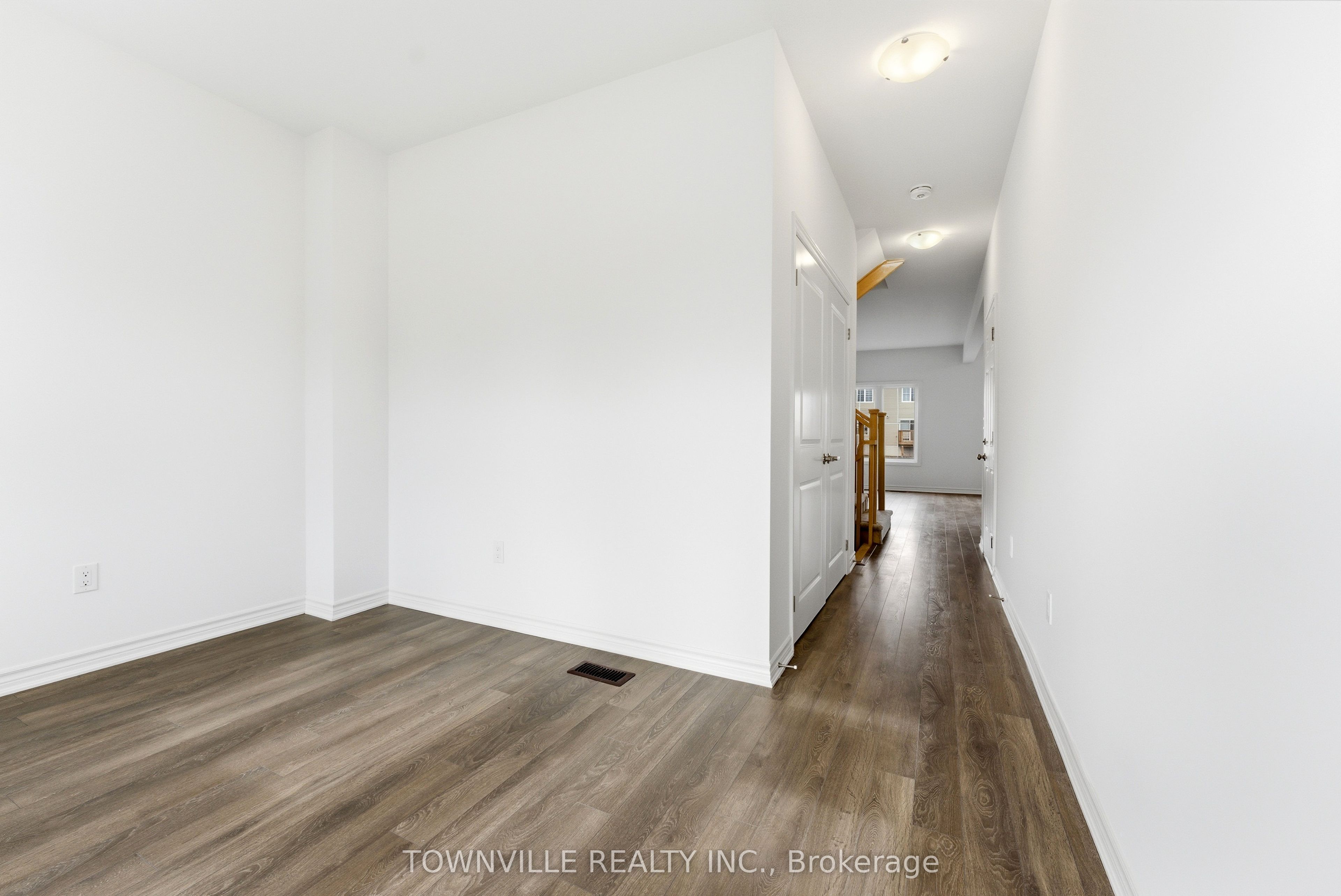 10 Bradden Crescent Property Photo 7