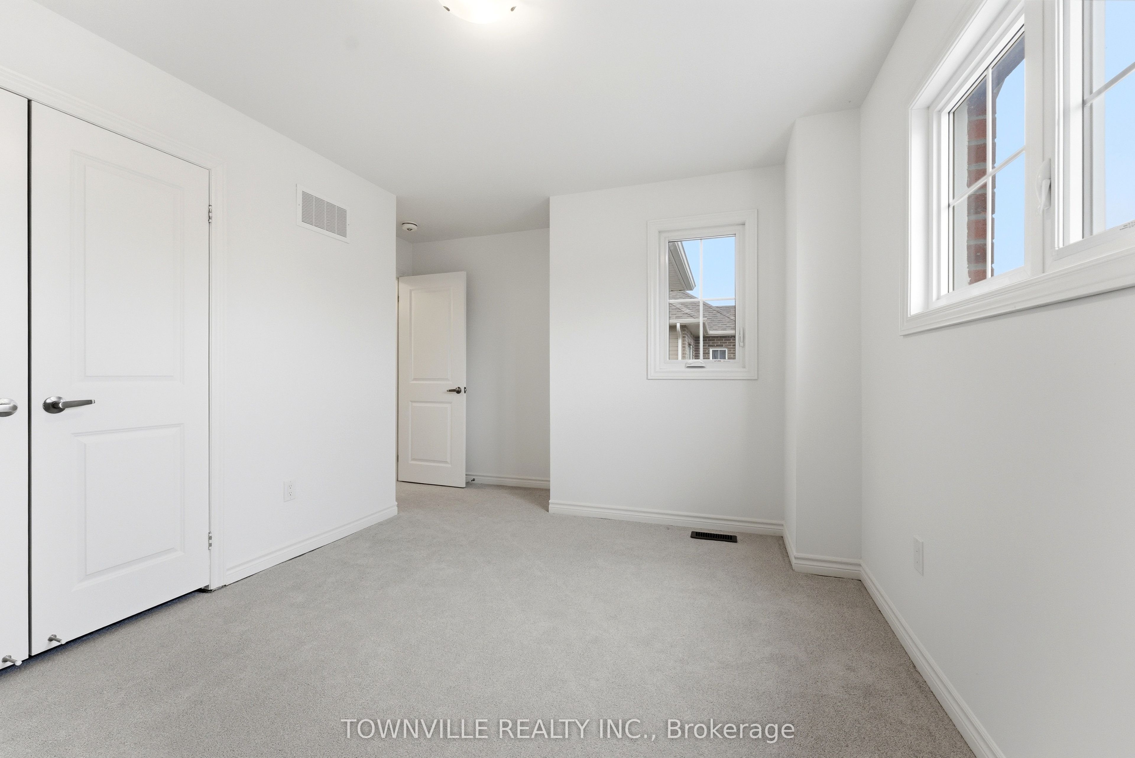 10 Bradden Crescent Property Photo 18