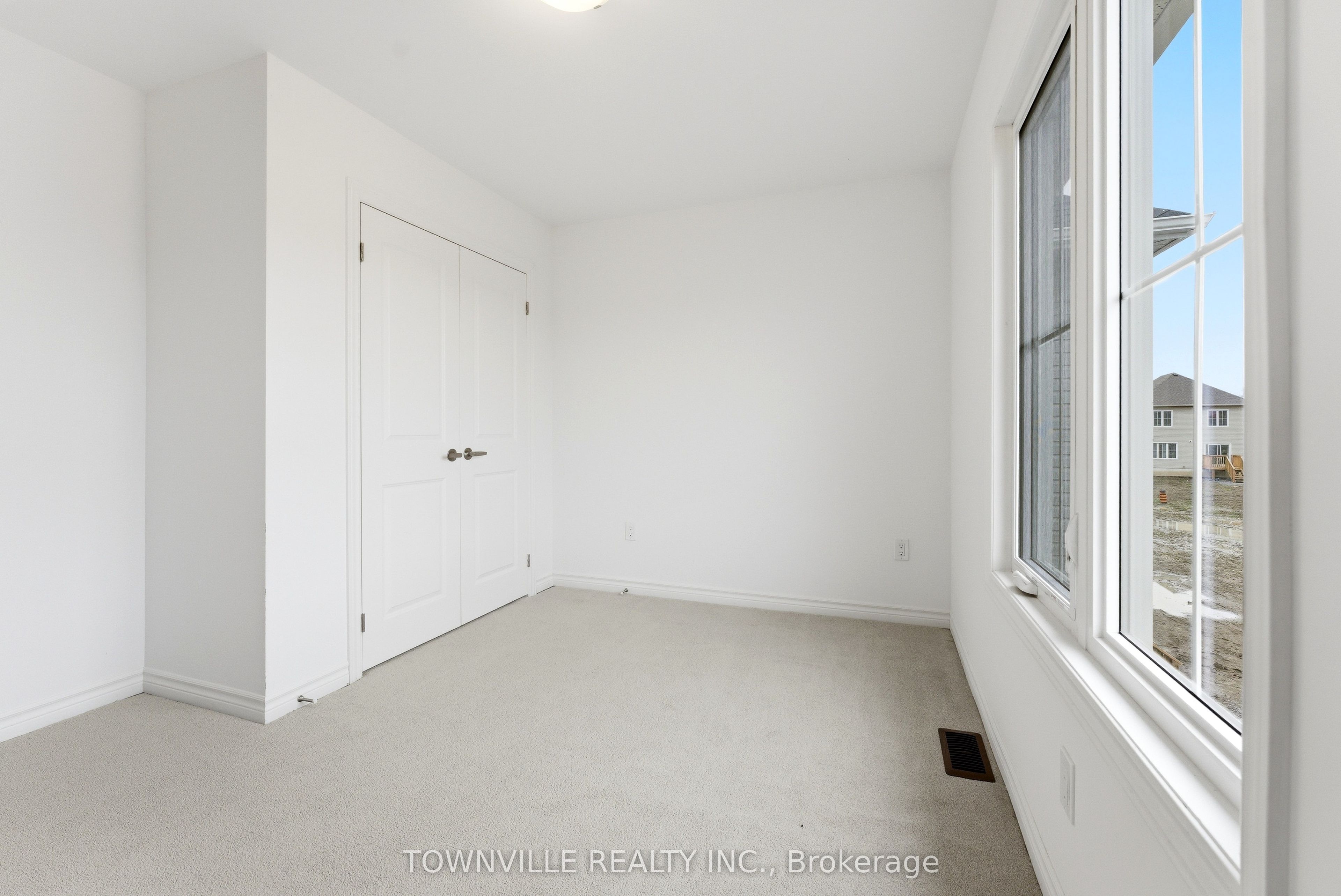 10 Bradden Crescent Property Photo 20