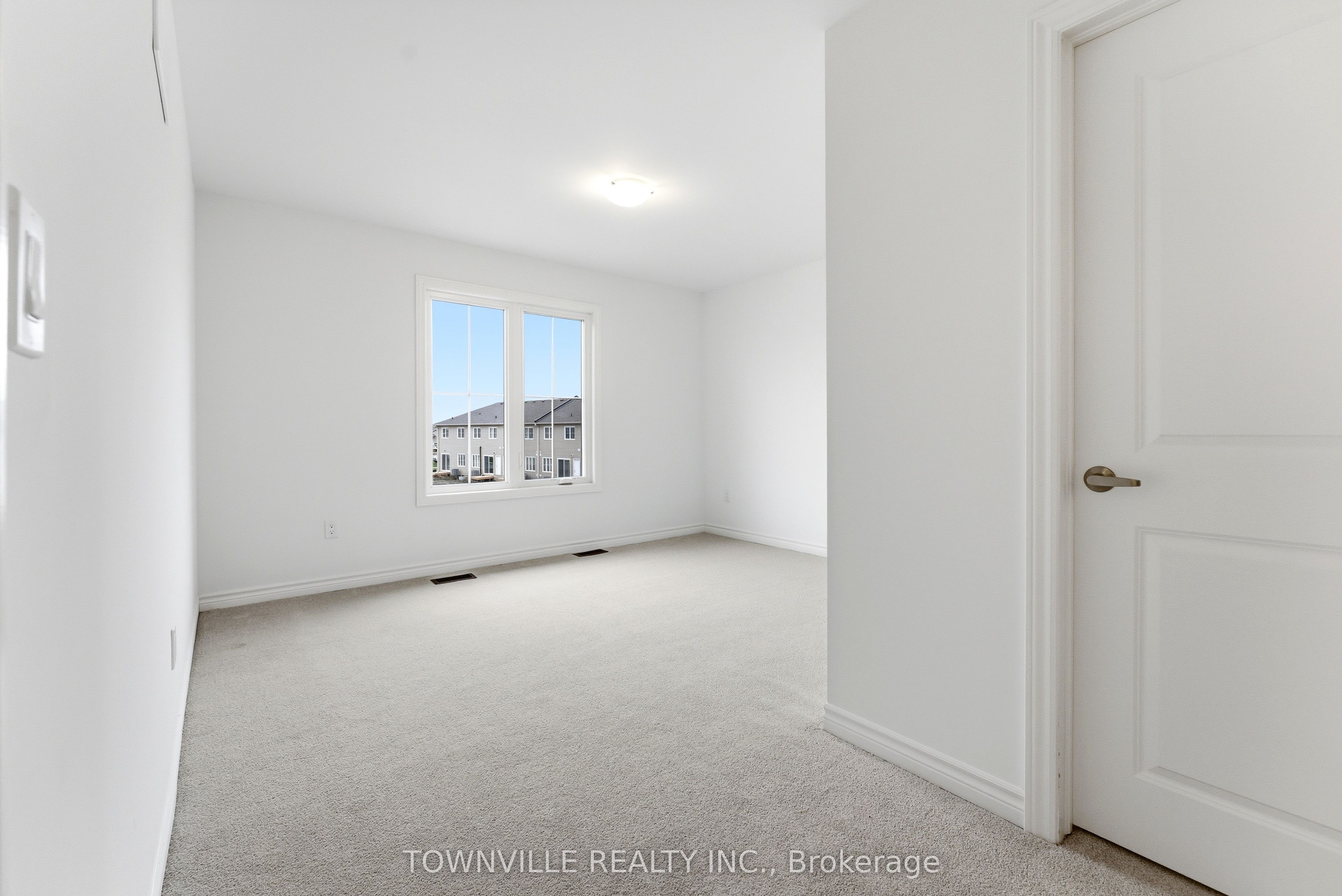 10 Bradden Crescent Property Photo 22