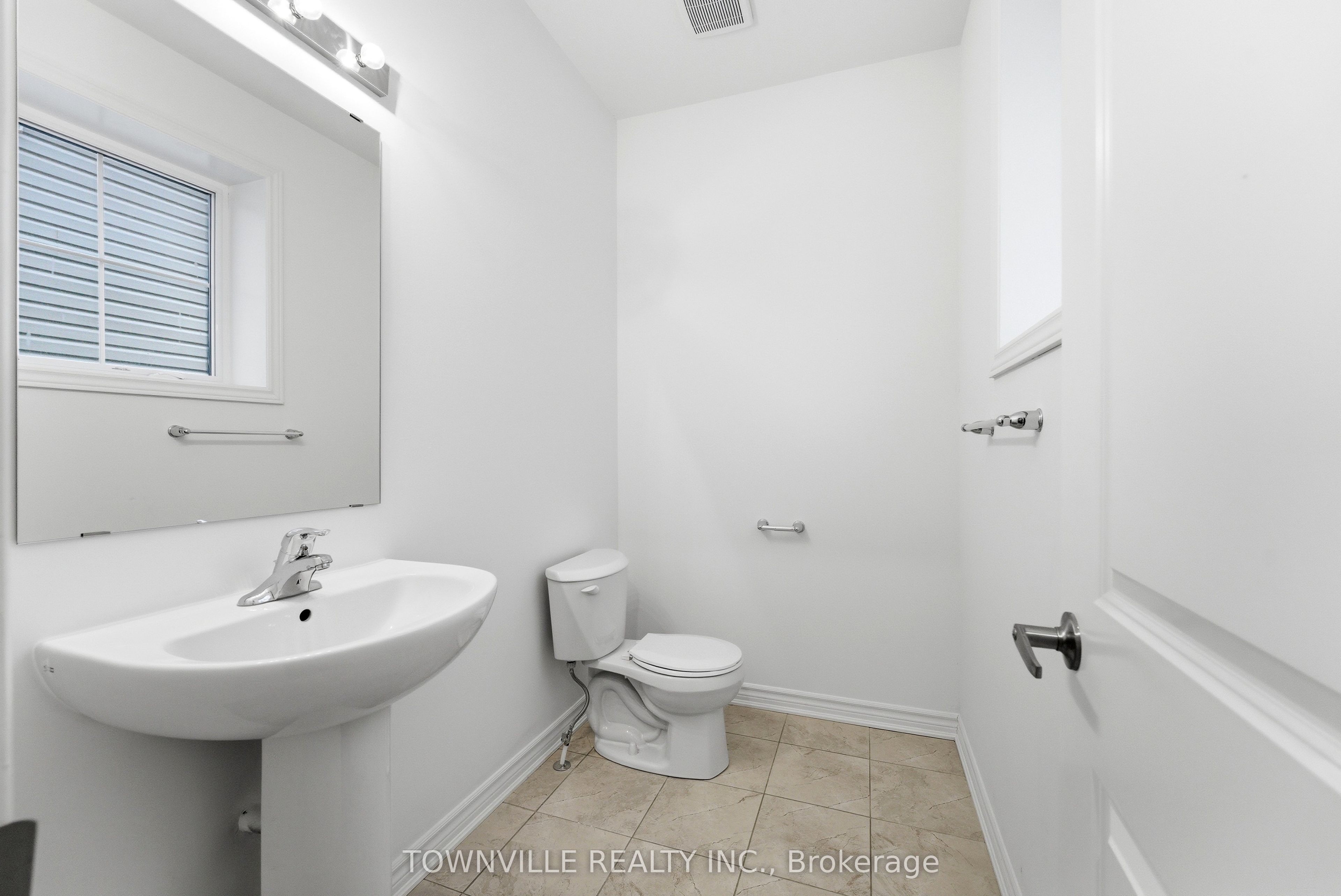 10 Bradden Crescent Property Photo 28