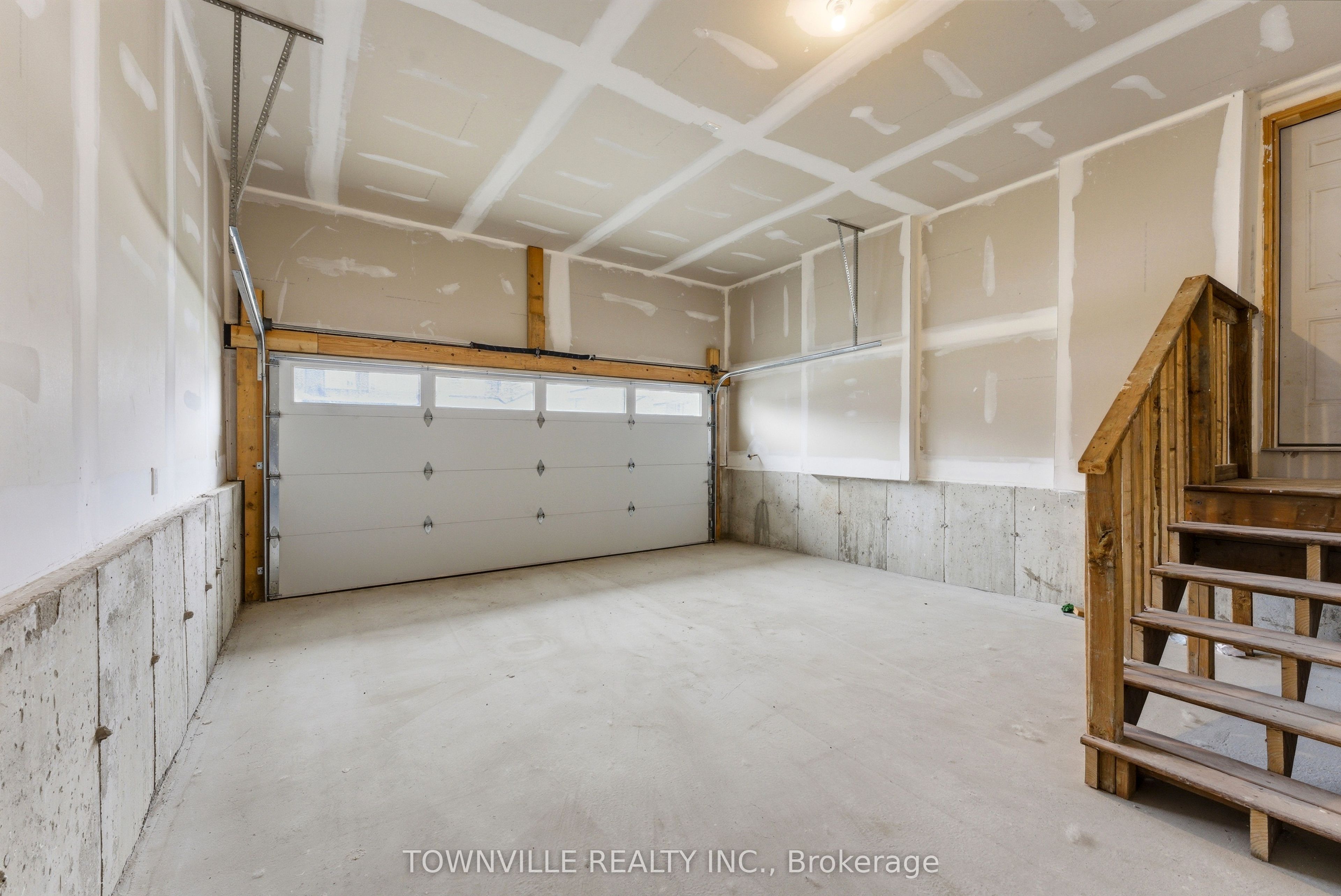 10 Bradden Crescent Property Photo 31