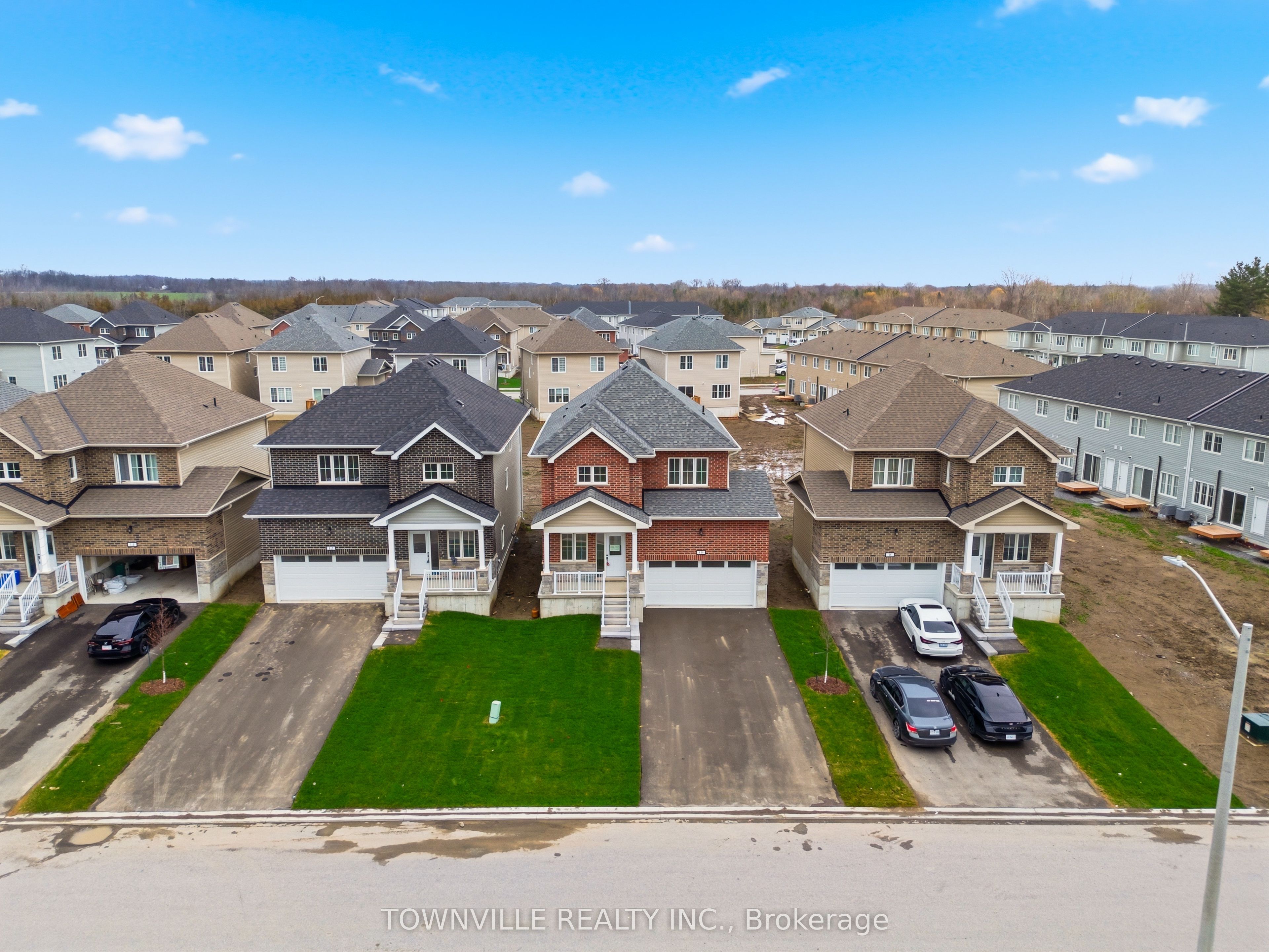 10 Bradden Crescent Property Photo 33