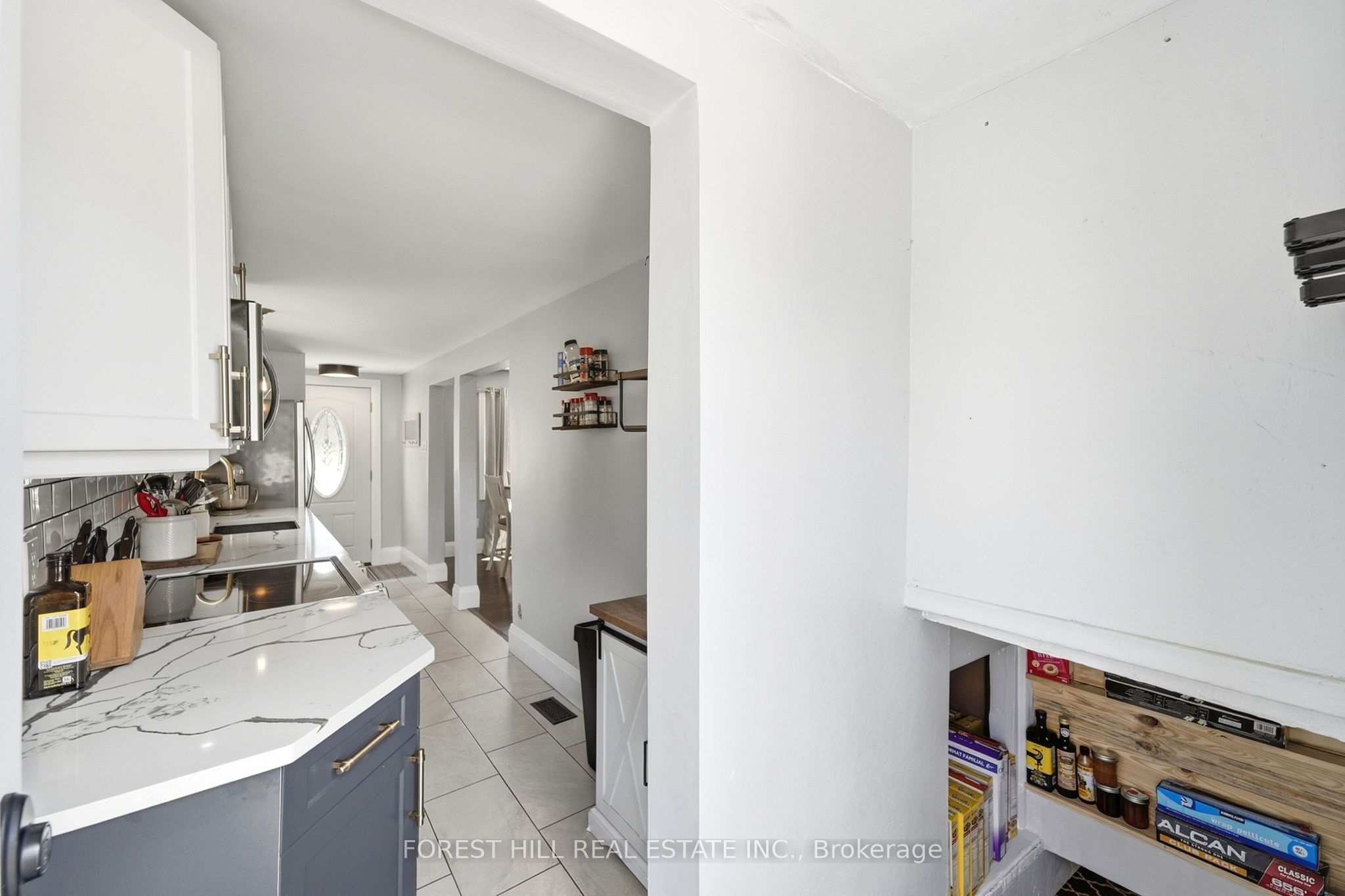 662 Cochrane Road Property Photo 12