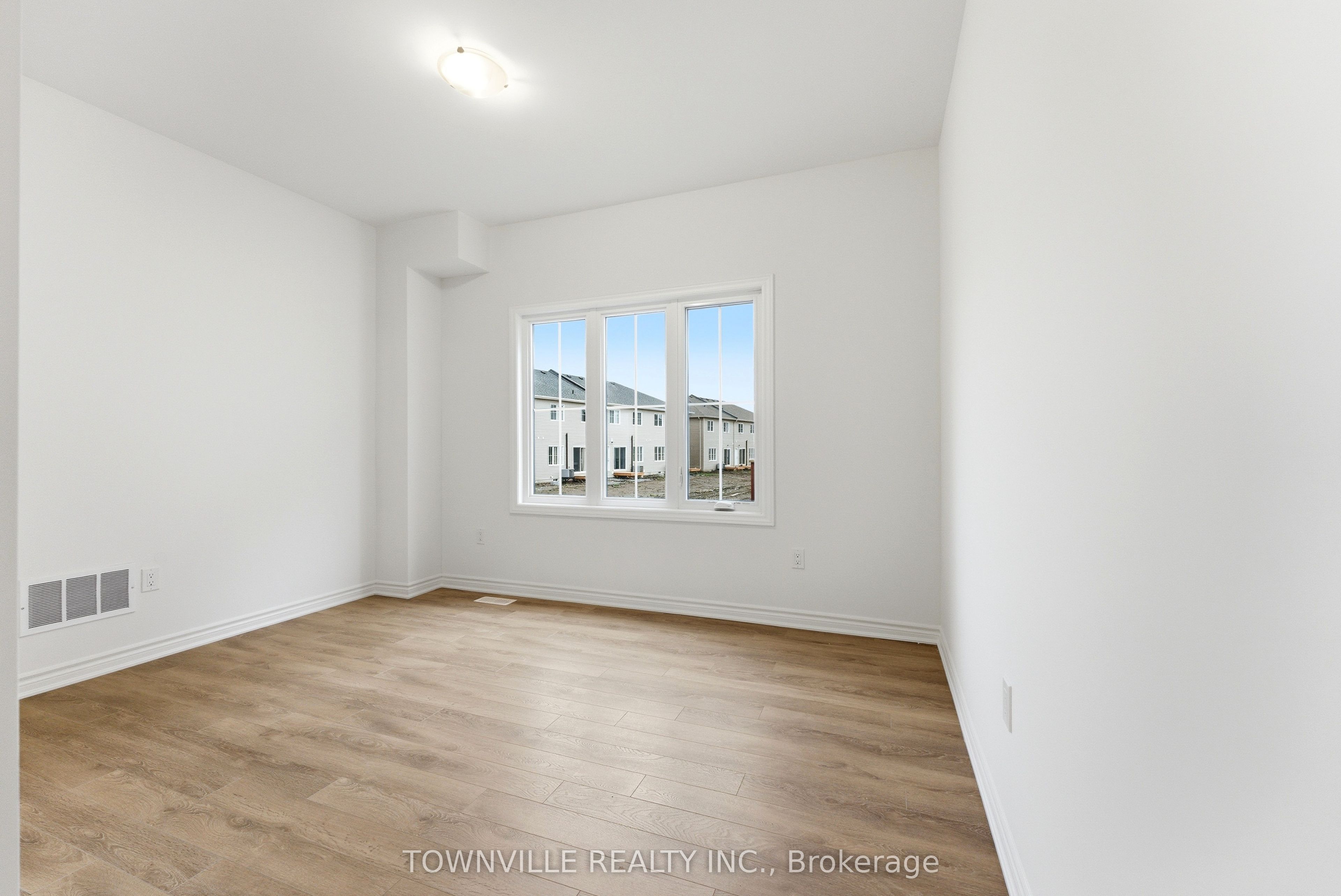 51 Bradden Crescent Property Photo 8
