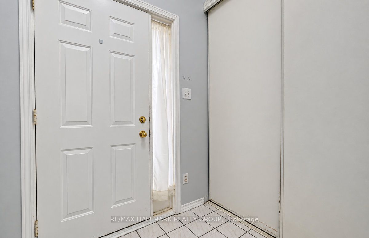 52 Piper Crescent Property Photo 4