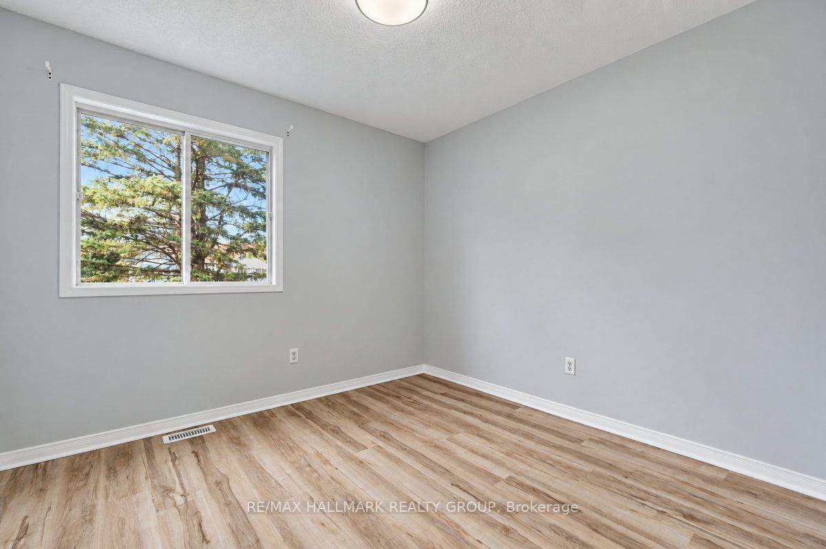 52 Piper Crescent Property Photo 33