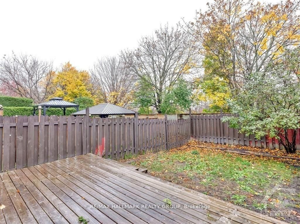 52 Piper Crescent Property Photo 38