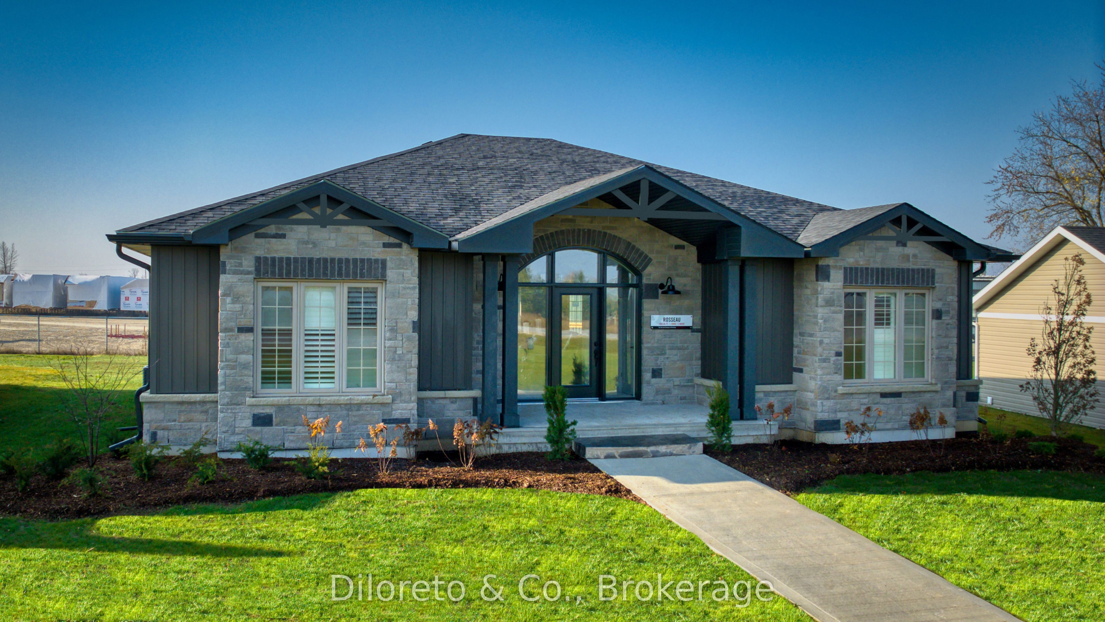 7307 Sideroad 5 W A Property Photo 1