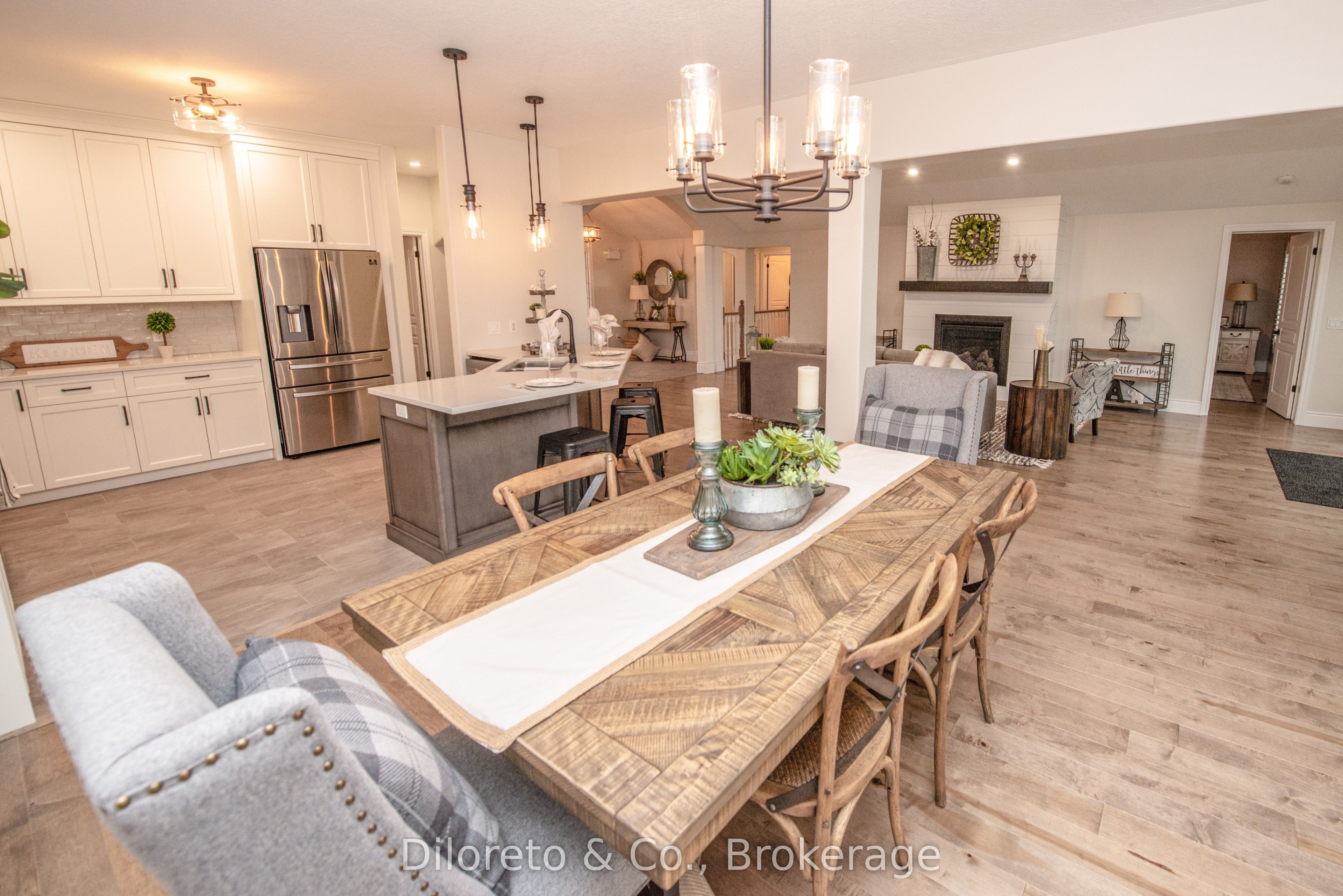 7307 Sideroad 5 W A Property Photo 6