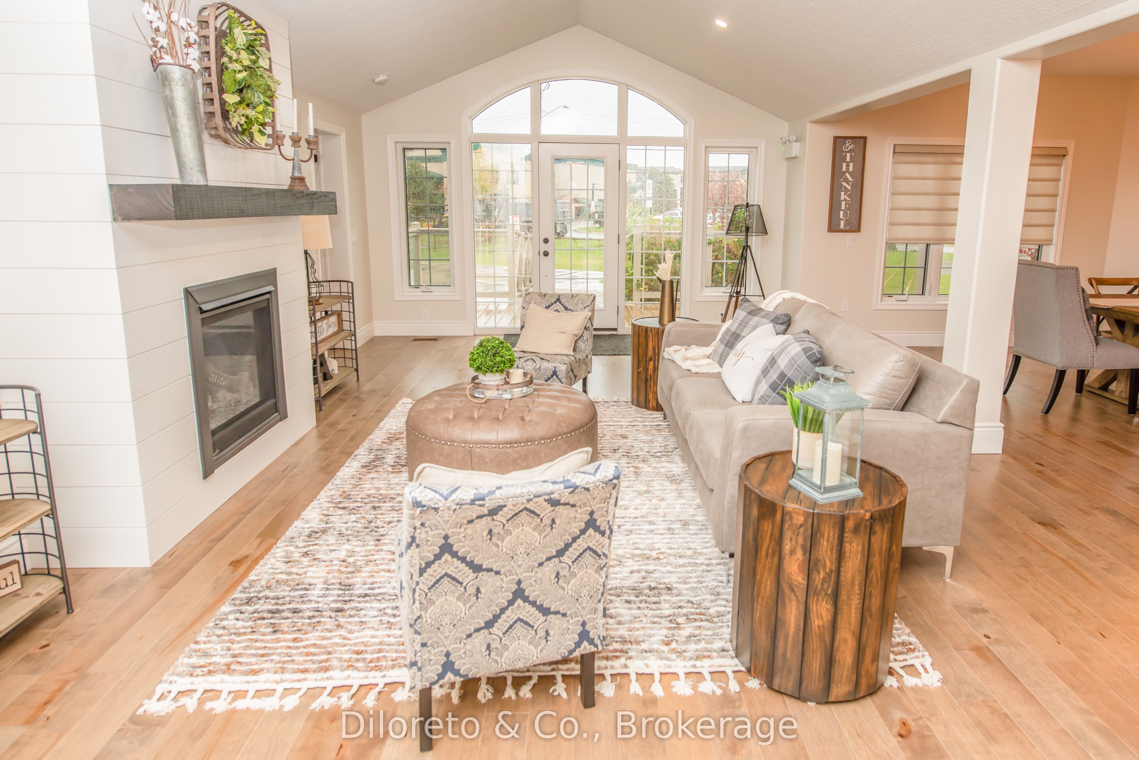 7307 Sideroad 5 W A Property Photo 12