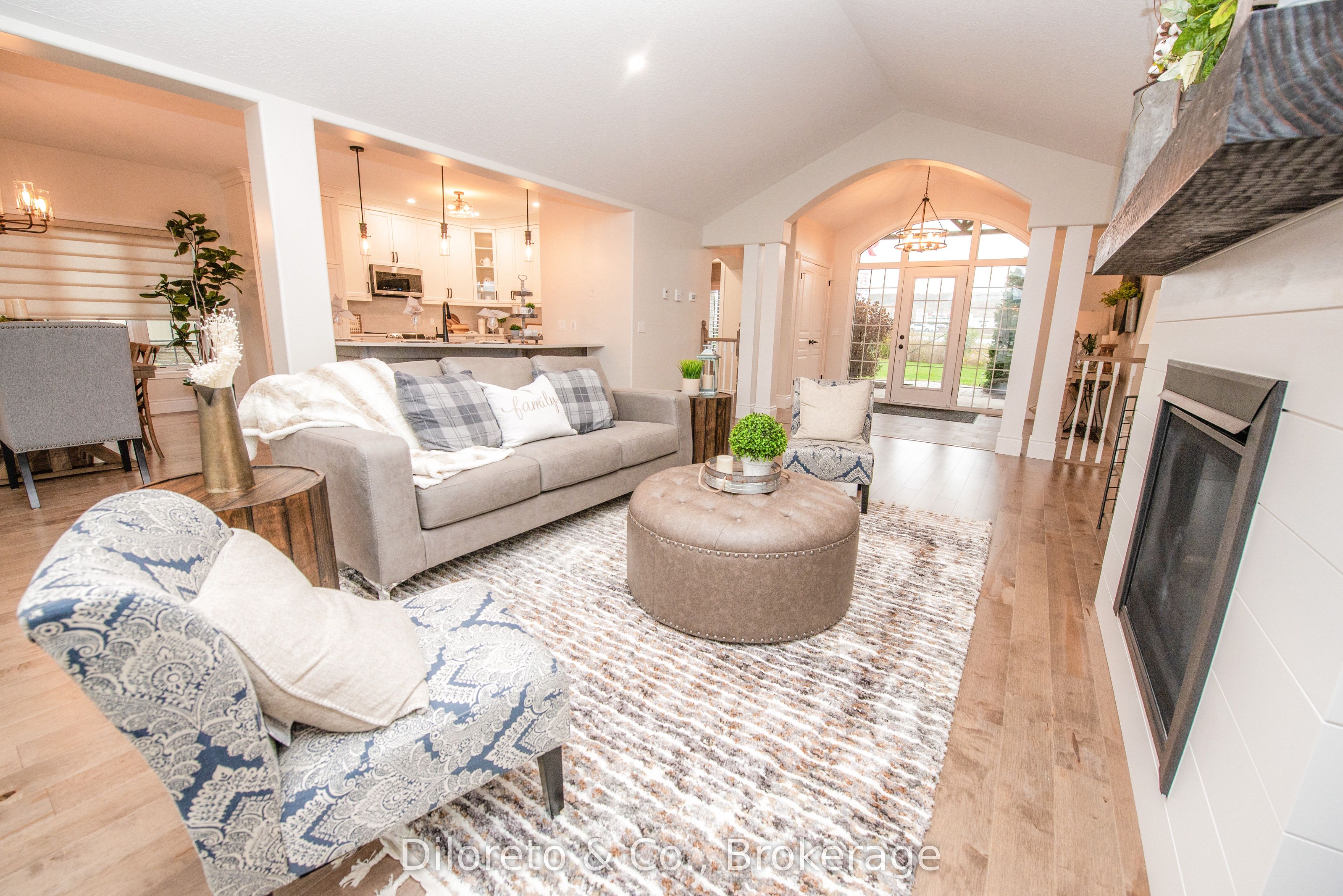 7307 Sideroad 5 W A Property Photo 15