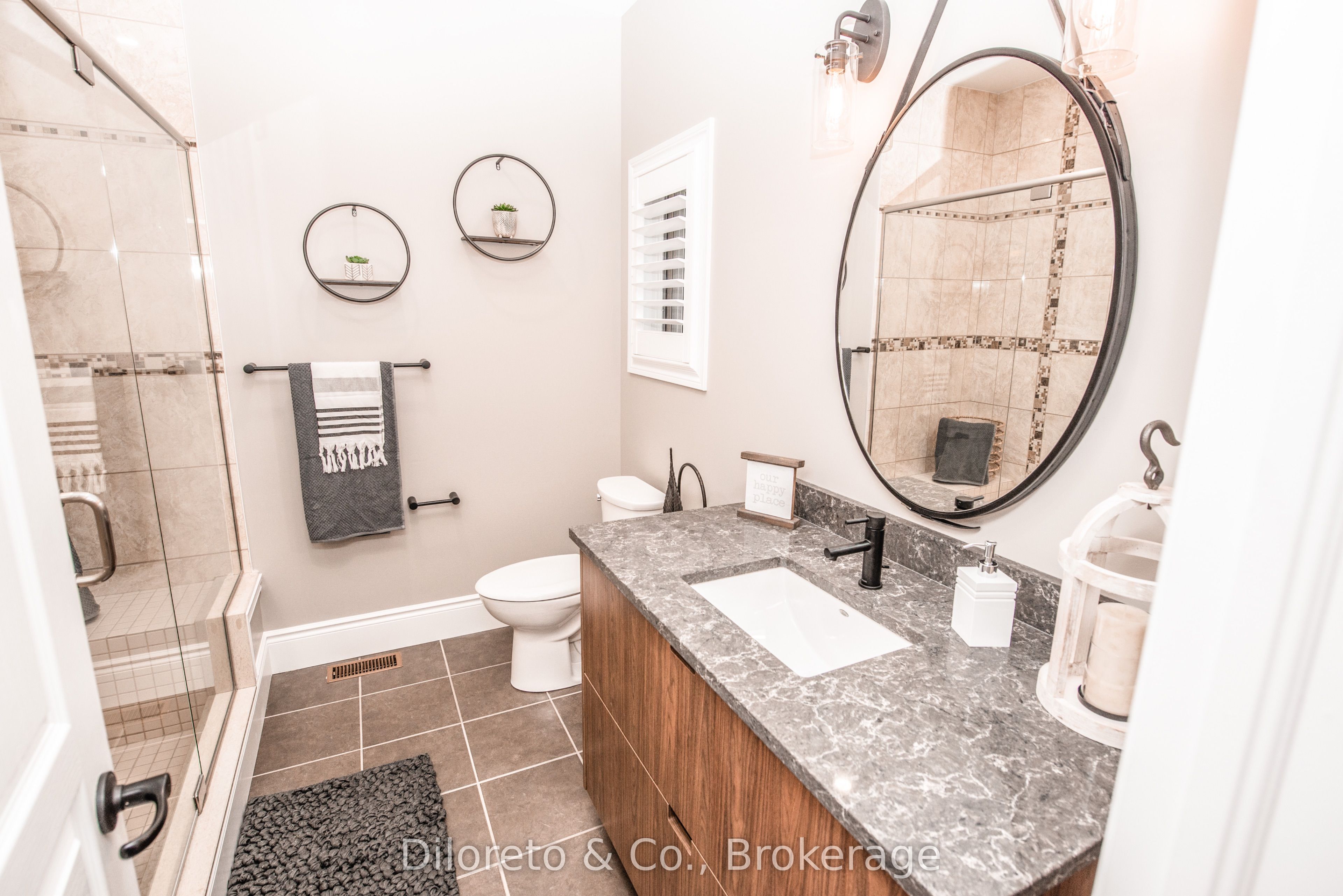 7307 Sideroad 5 W A Property Photo 19