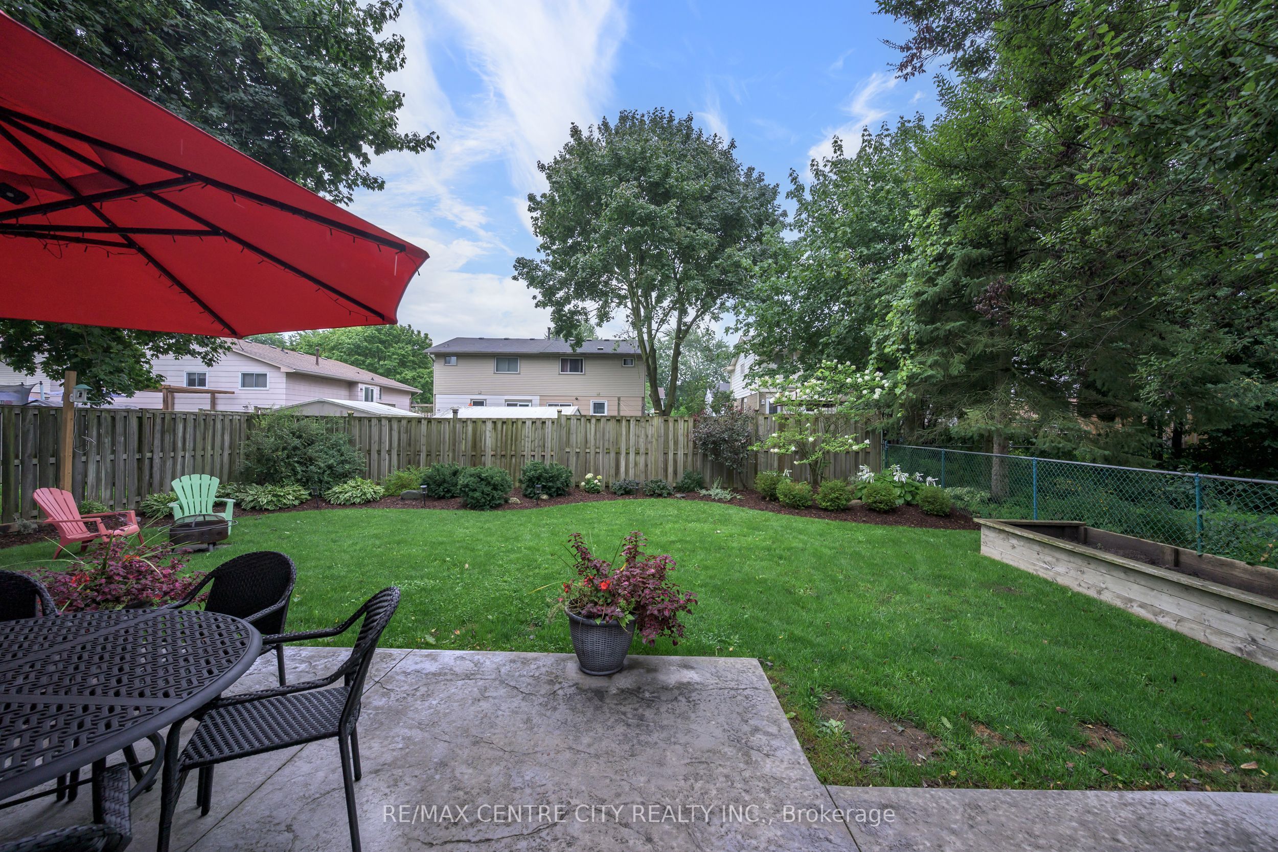 71 Ardsley Road Property Photo 6