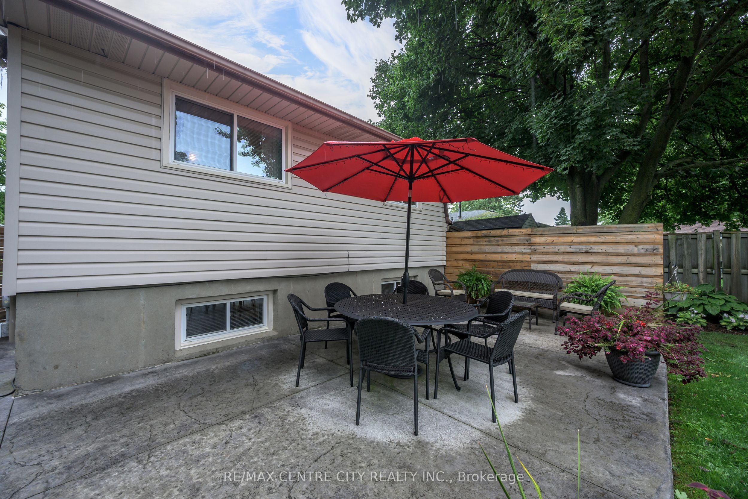 71 Ardsley Road Property Photo 10
