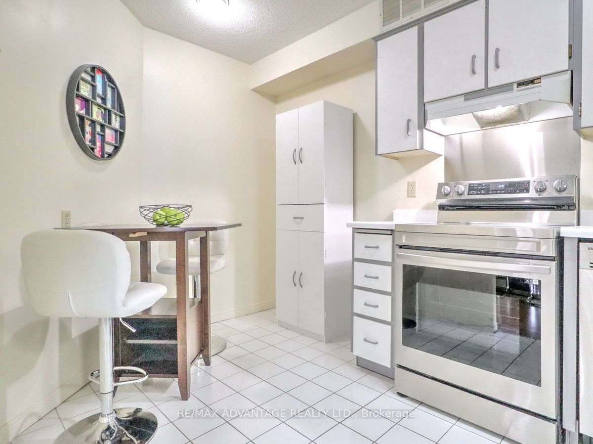 695 Richmond Street 304 Property Photo 12