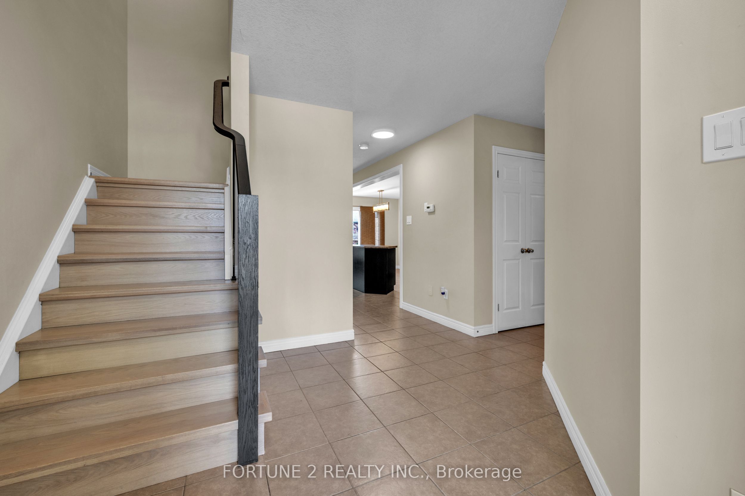 2901 Lemieux Walk Property Photo 9