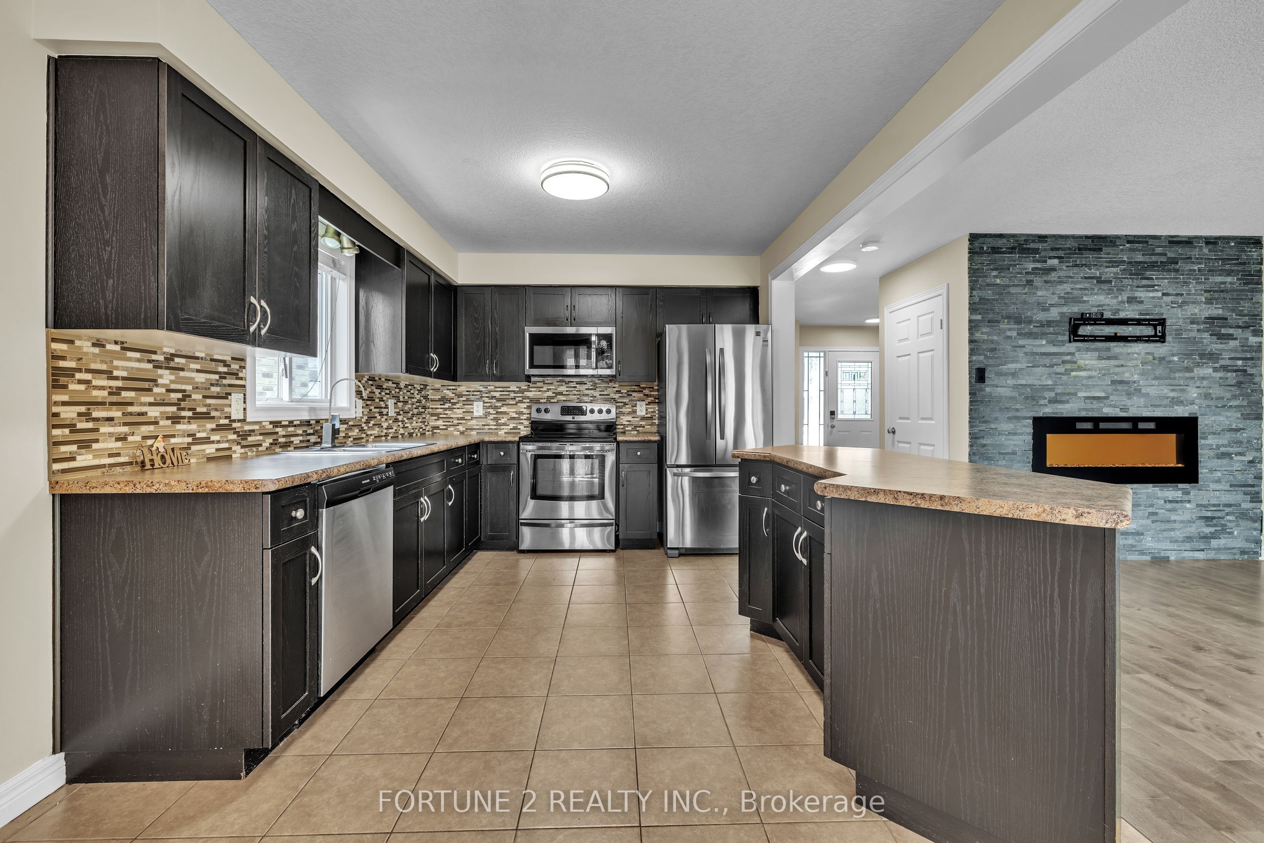 2901 Lemieux Walk Property Photo 12