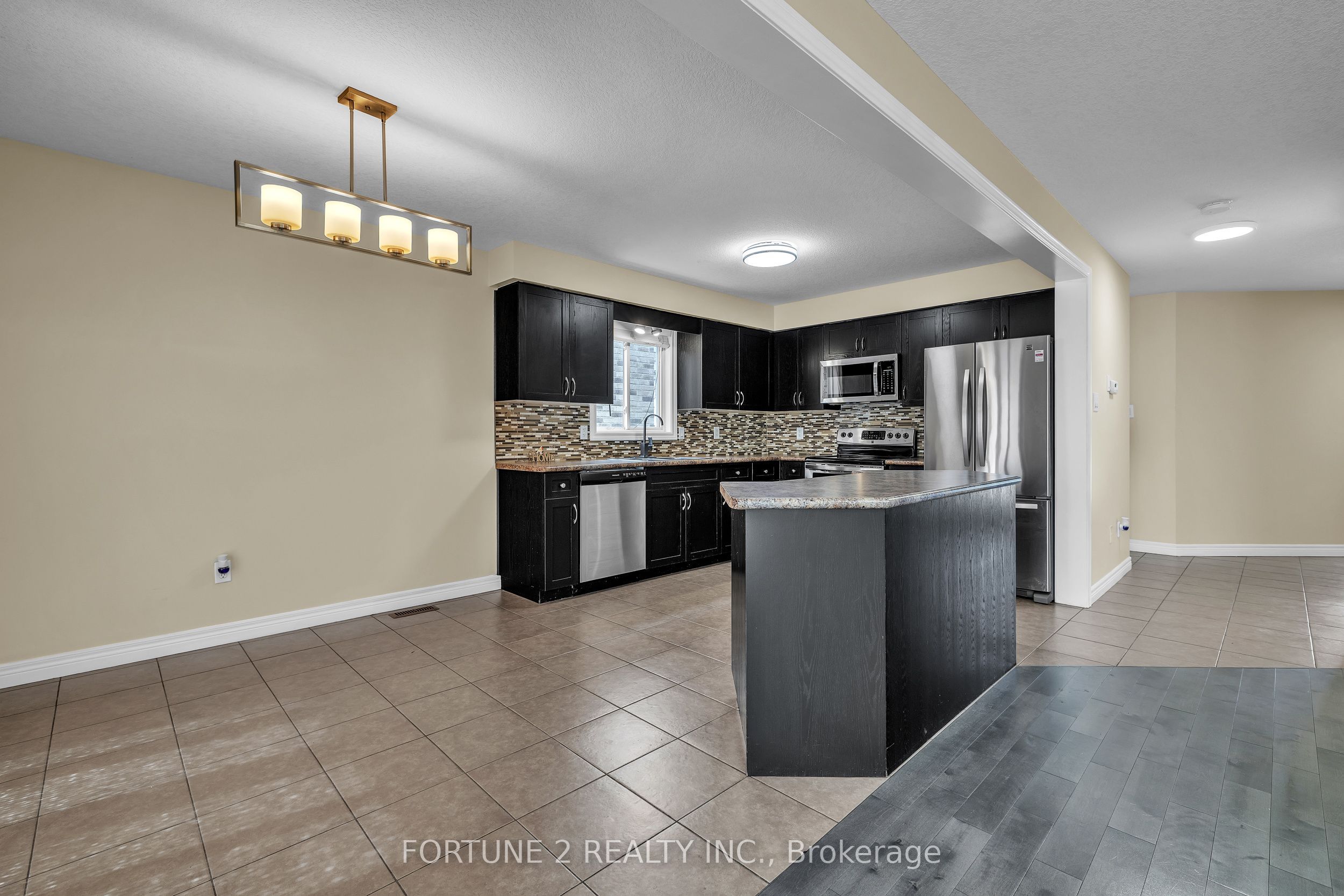 2901 Lemieux Walk Property Photo 13