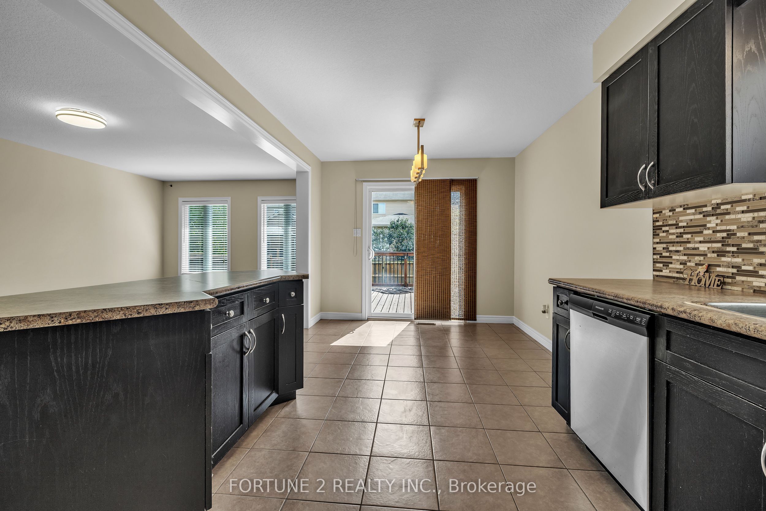 2901 Lemieux Walk Property Photo 16