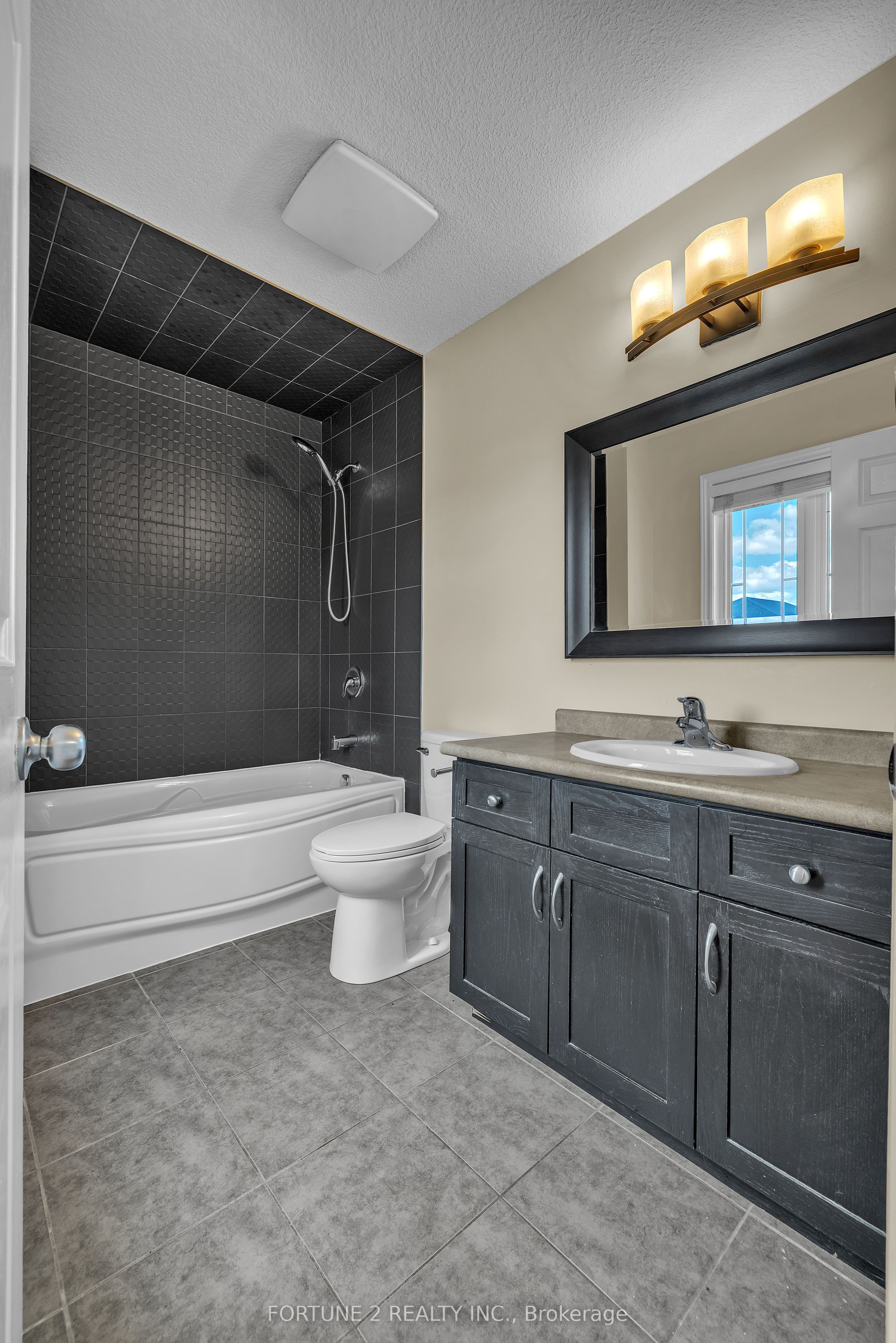 2901 Lemieux Walk Property Photo 23