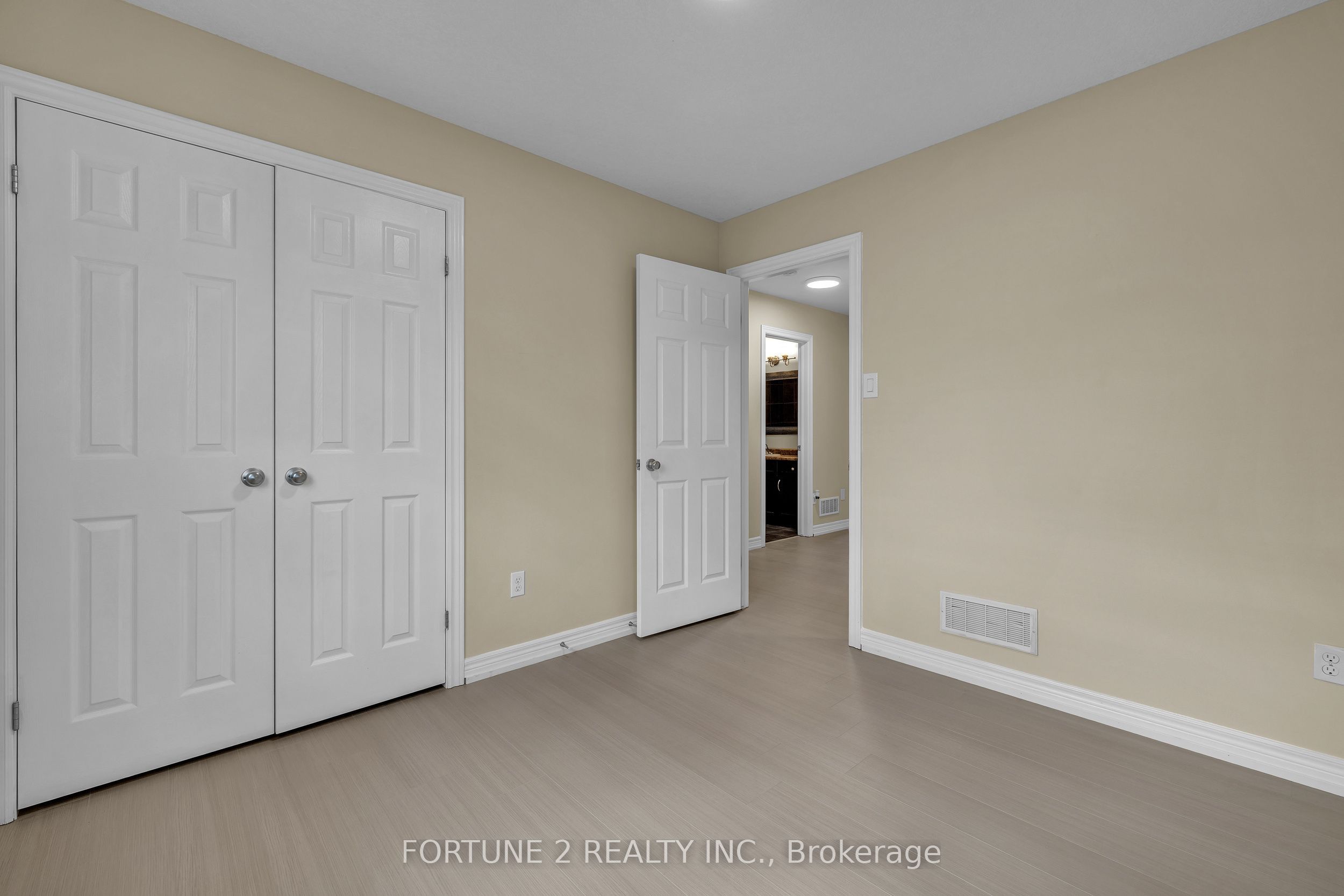 2901 Lemieux Walk Property Photo 27
