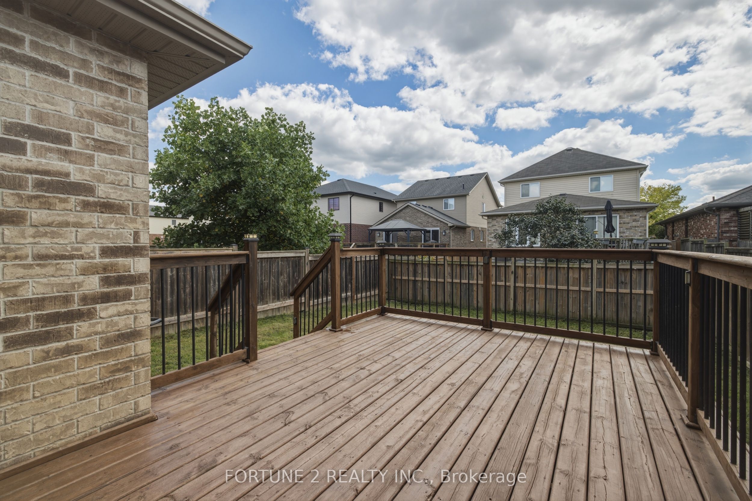 2901 Lemieux Walk Property Photo 32
