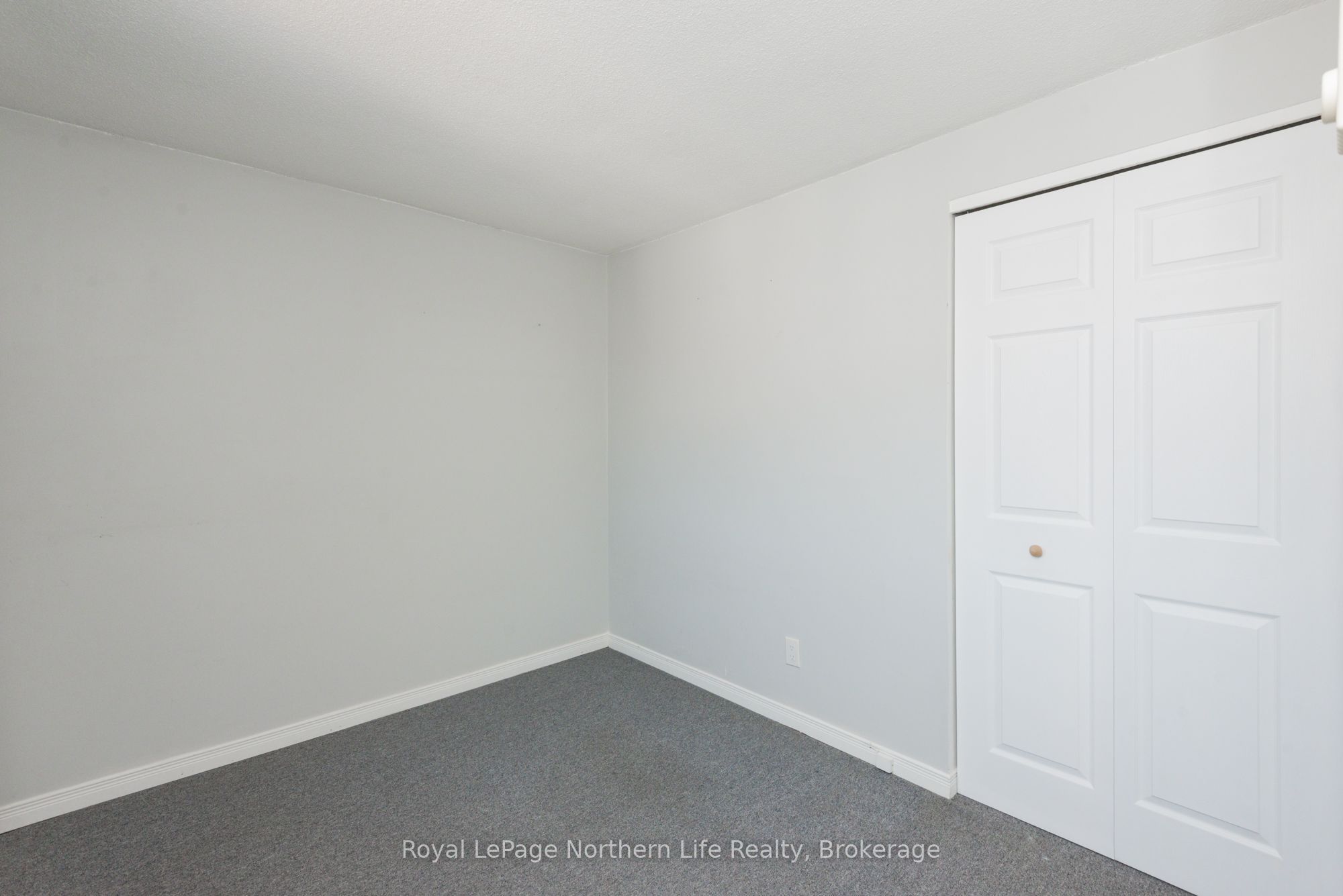 850 Lakeshore Drive 8 Property Photo 20