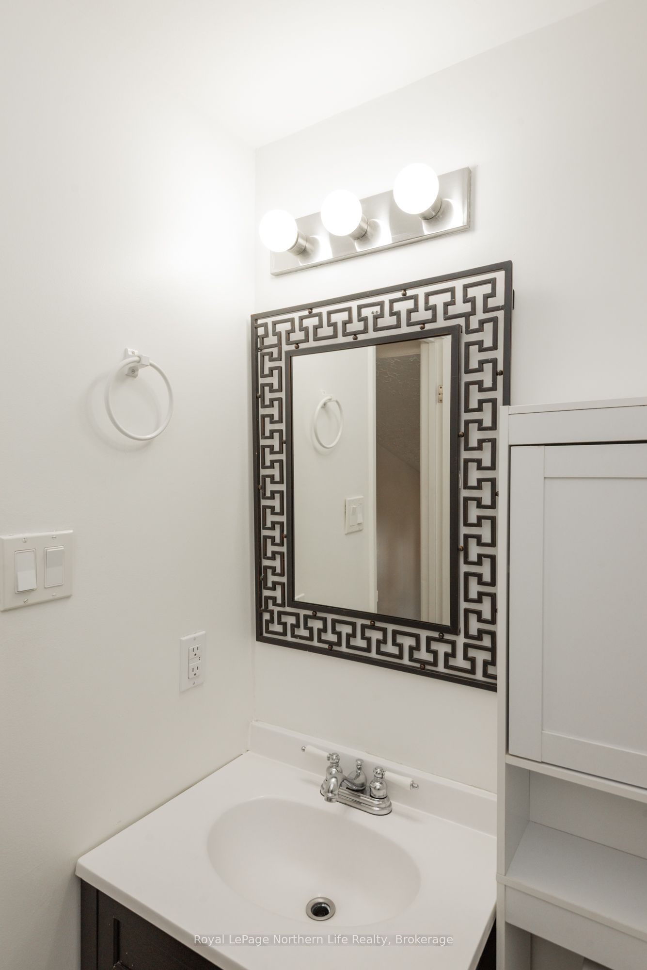 850 Lakeshore Drive 8 Property Photo 25