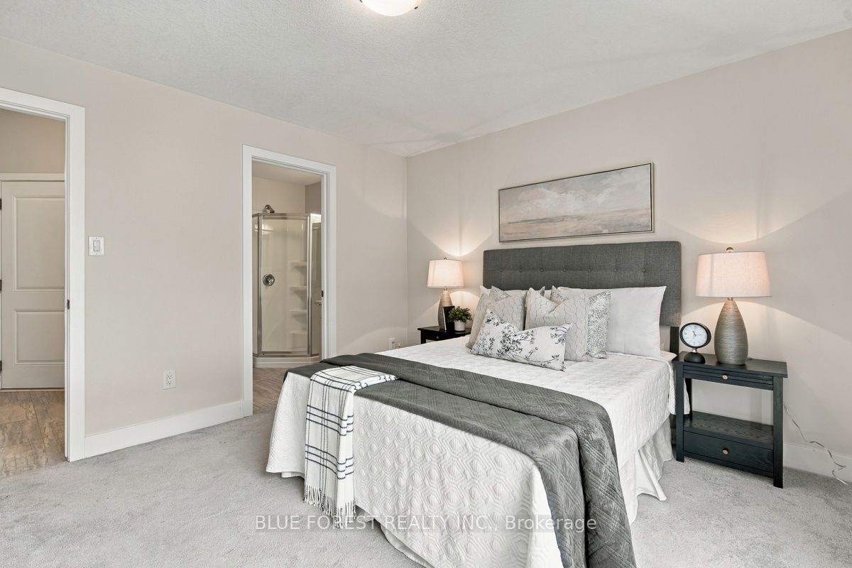 2112 Meadowgate Boulevard Property Photo 6